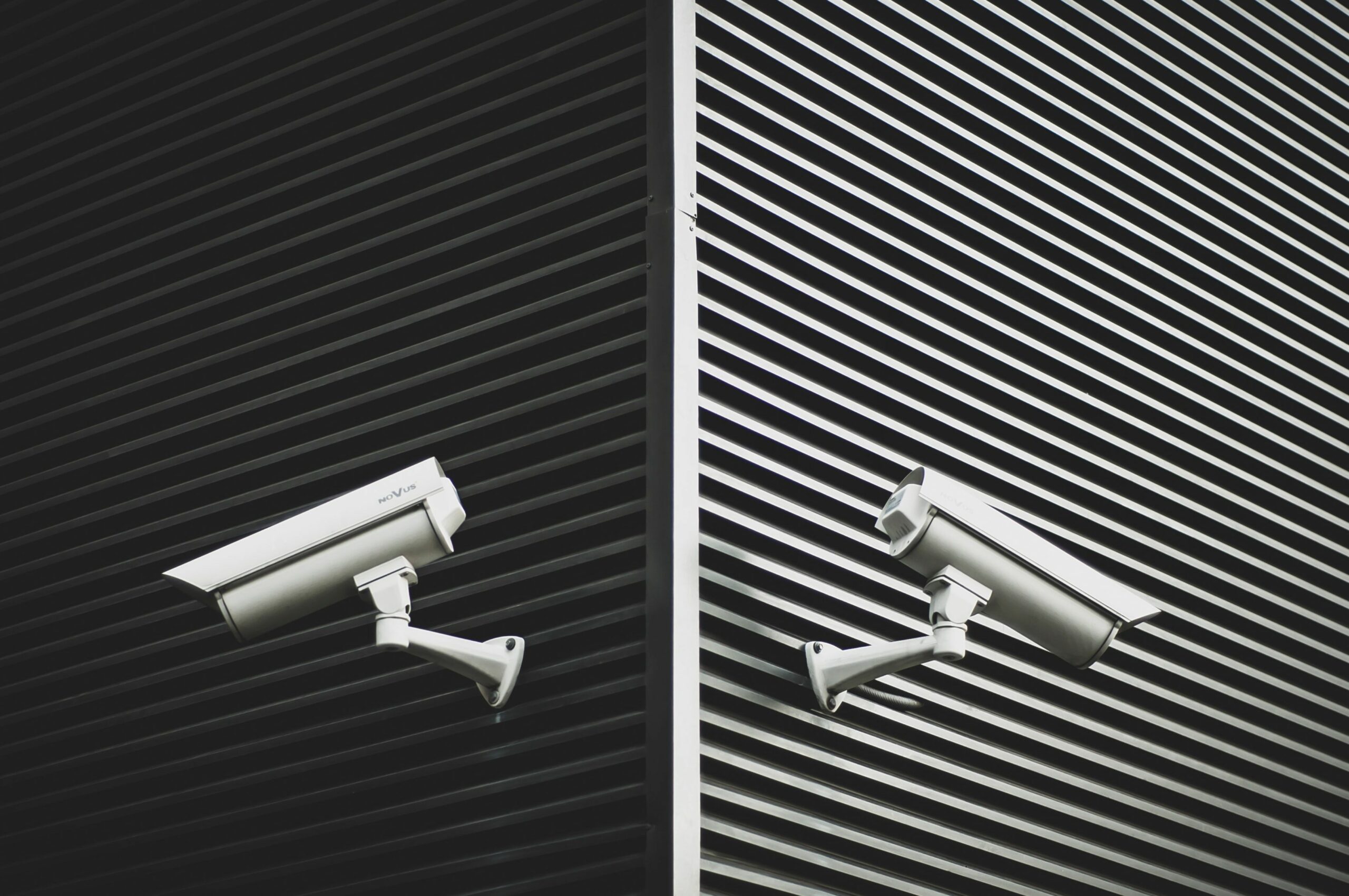 9 de cada 10 españoles se sienten más seguros con seguridad privada según APROSER