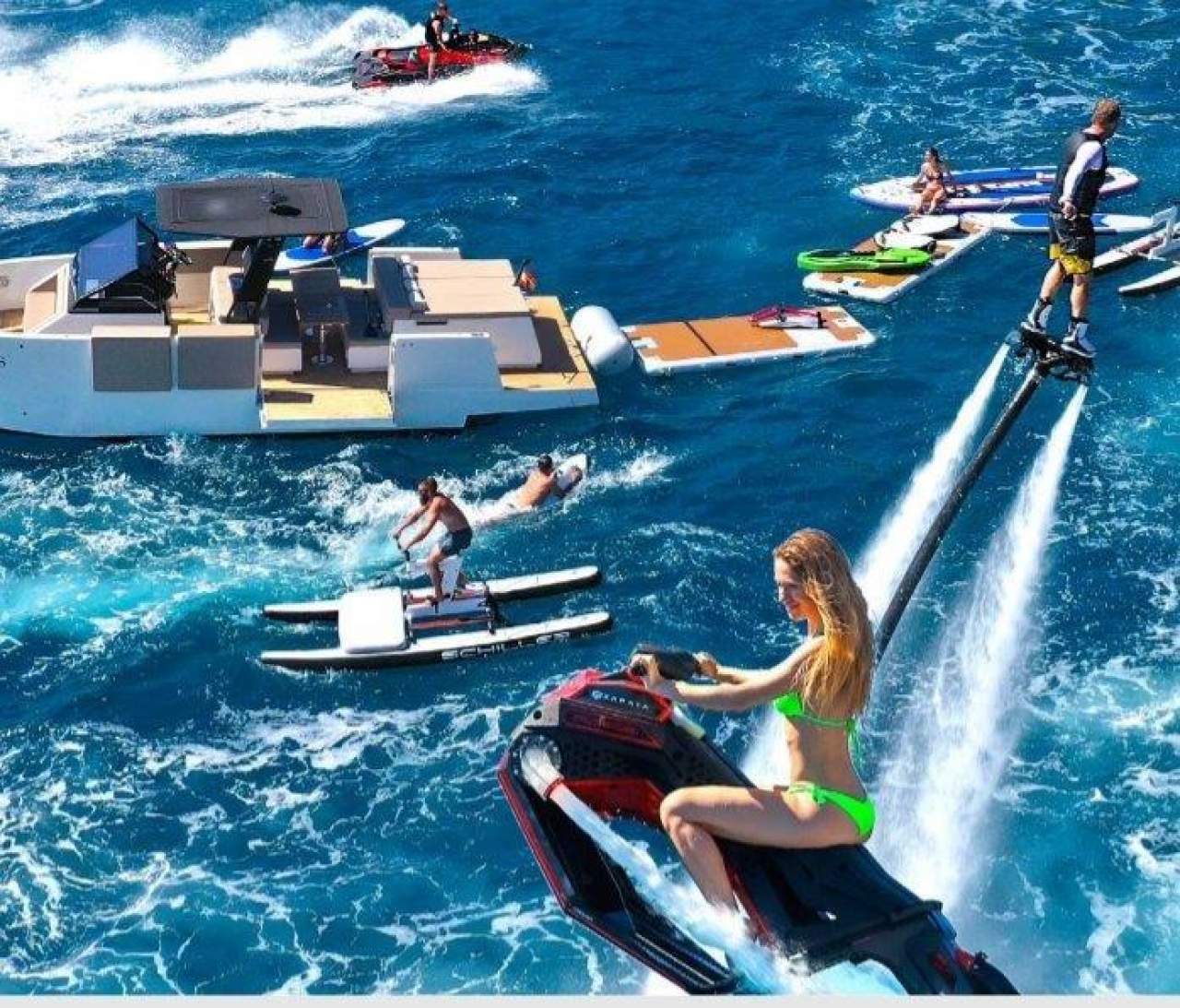 Practicar Flyboard Ibiza y otros deportes acuáticos en el Mediterráneo con Yacht IN Ibiza