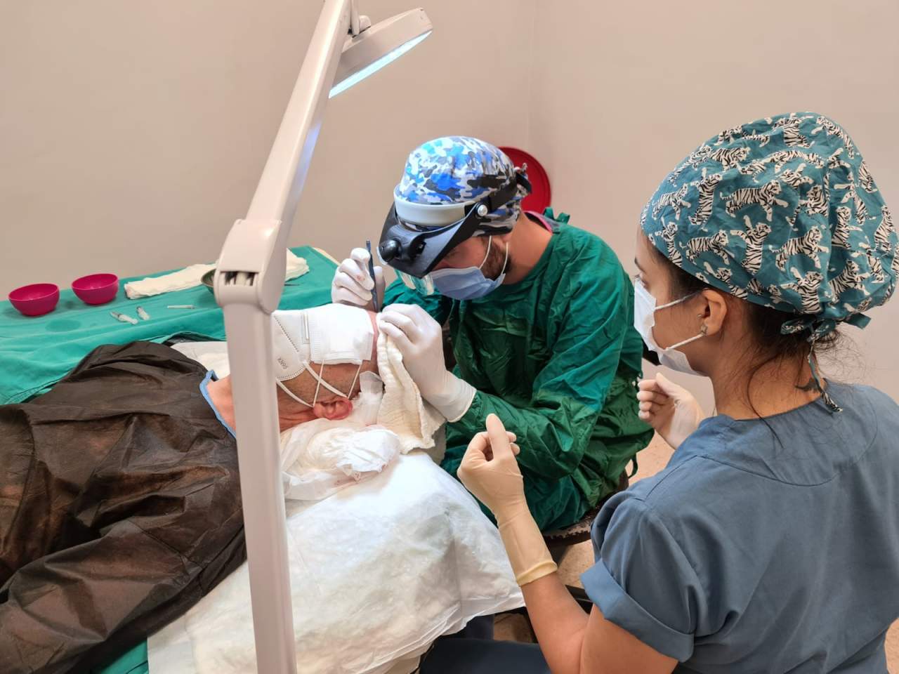 Turismo capilar en Turquía en la empresa Fue Hair Transplant System