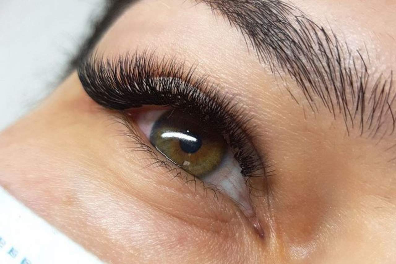 Lashes & More es reconocida como la franquicia de pestañas con más éxito en 2021