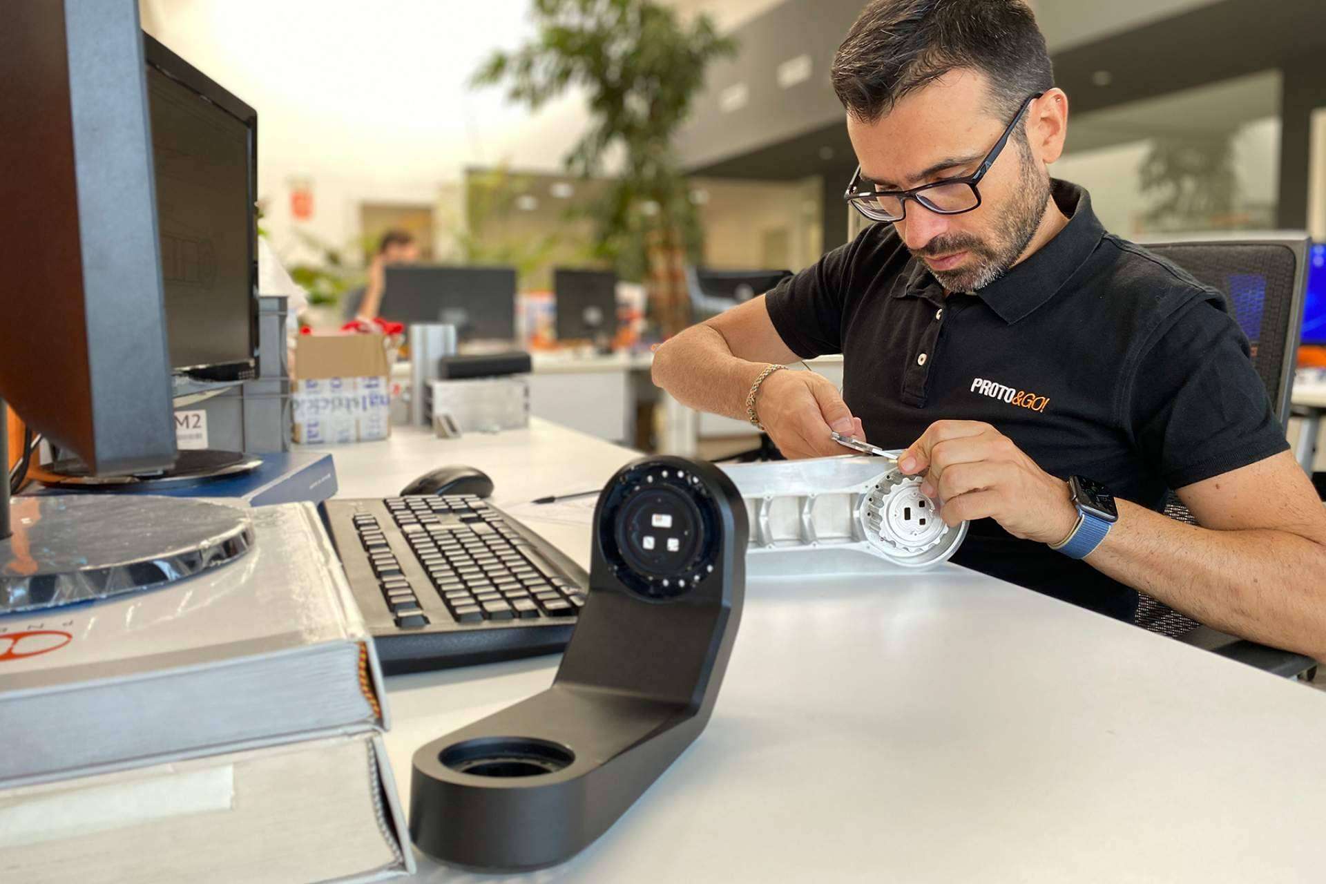PROTO&GO! ofrece una guía del mecanizado CNC para facilitar los diseños