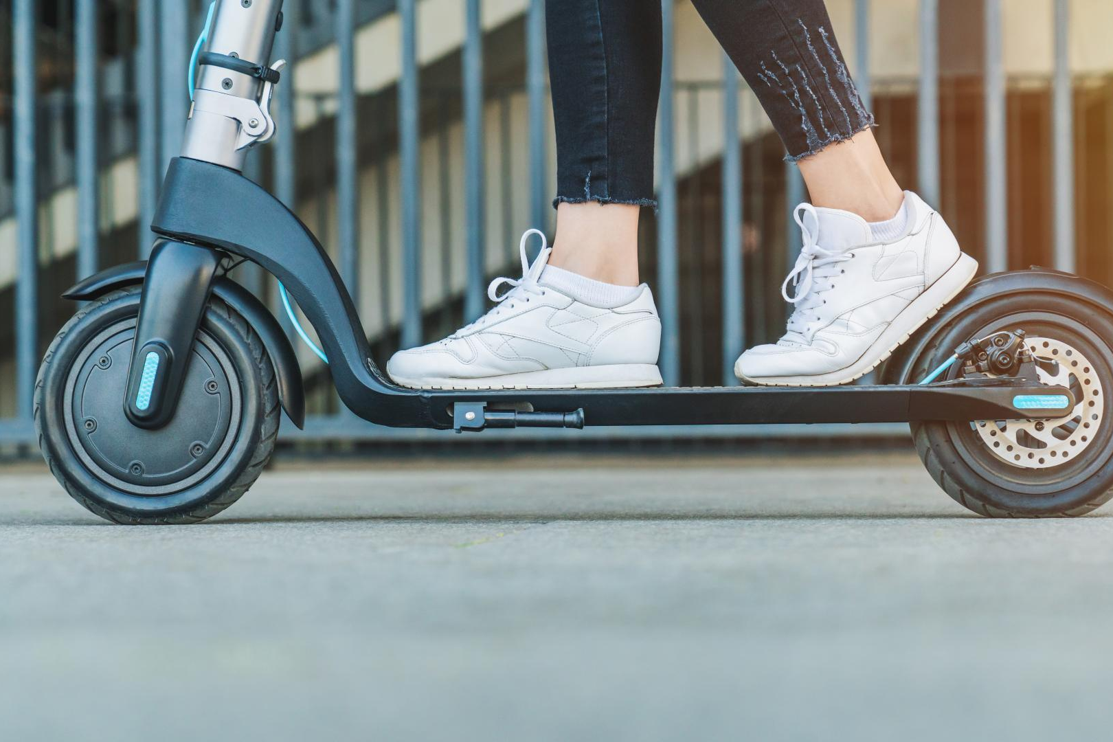 Vehículos eléctricos para una movilidad urbana flexible: moty