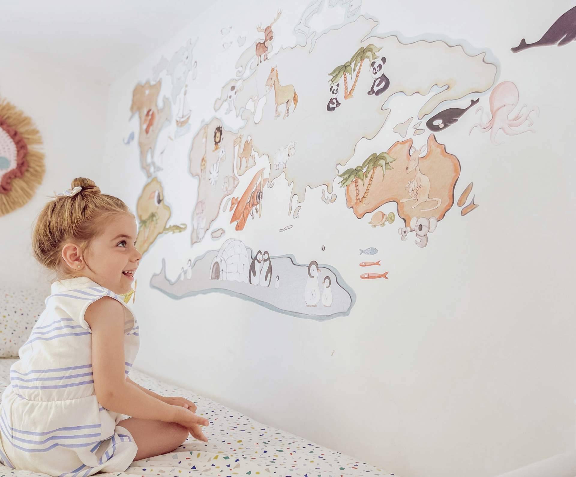 Sueños de Cigüeña cuenta con un amplio catálogo para comprar vinilos infantiles
