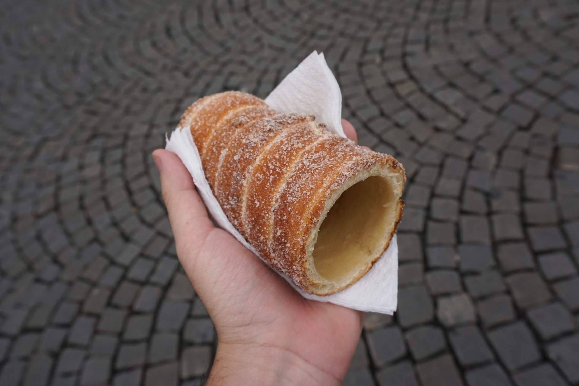 El pastel de chimenea de la empresa Dulce de Chimenea se convierte en el dulce húngaro más popular en Madrid