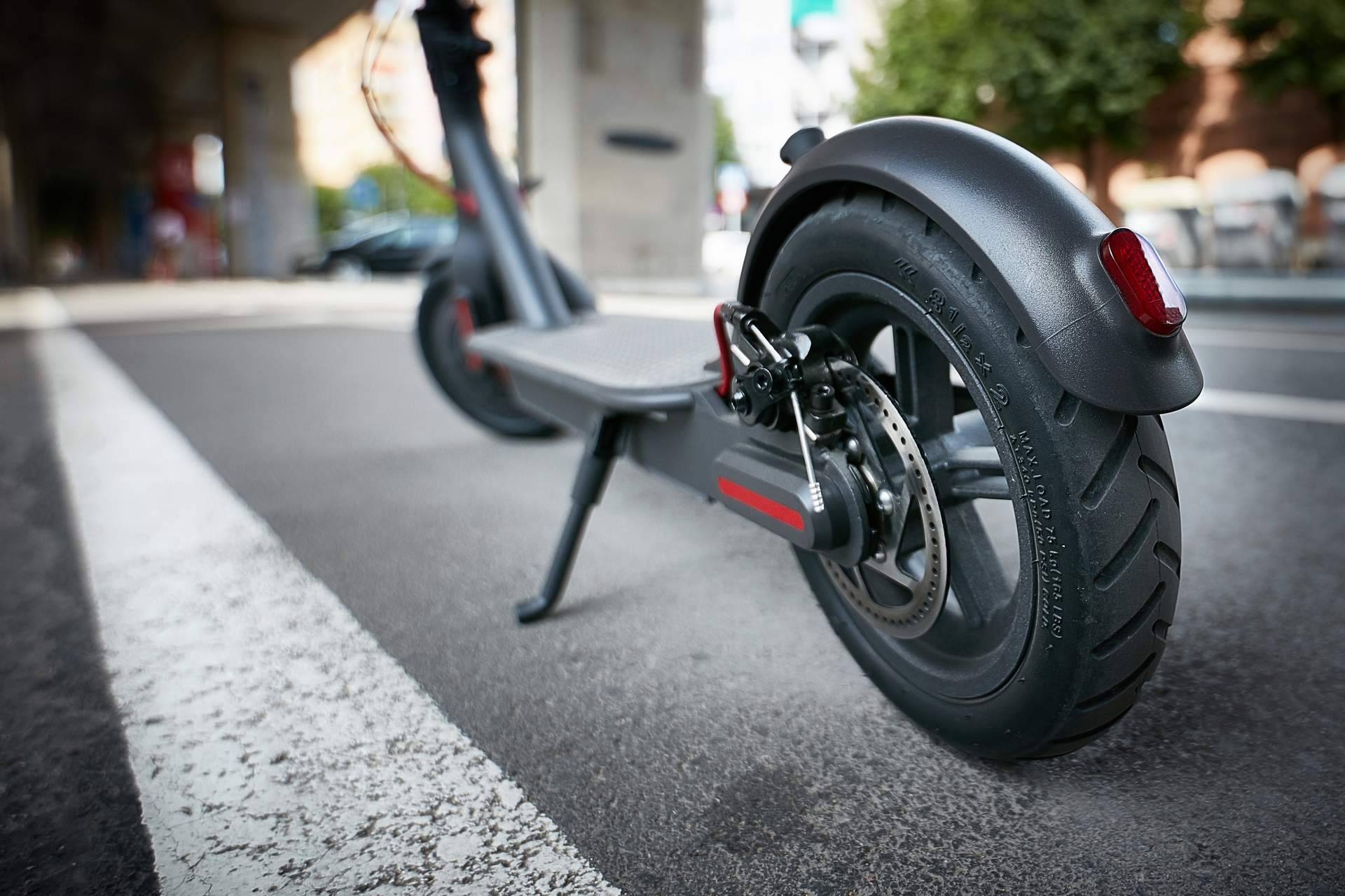 Atykus ofrece un Scooter Xiaomi Mijia M365