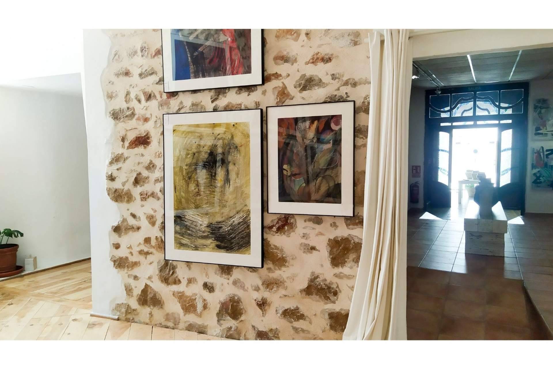 Exposiciones de Espacio14: arte contemporáneo y arte emergente