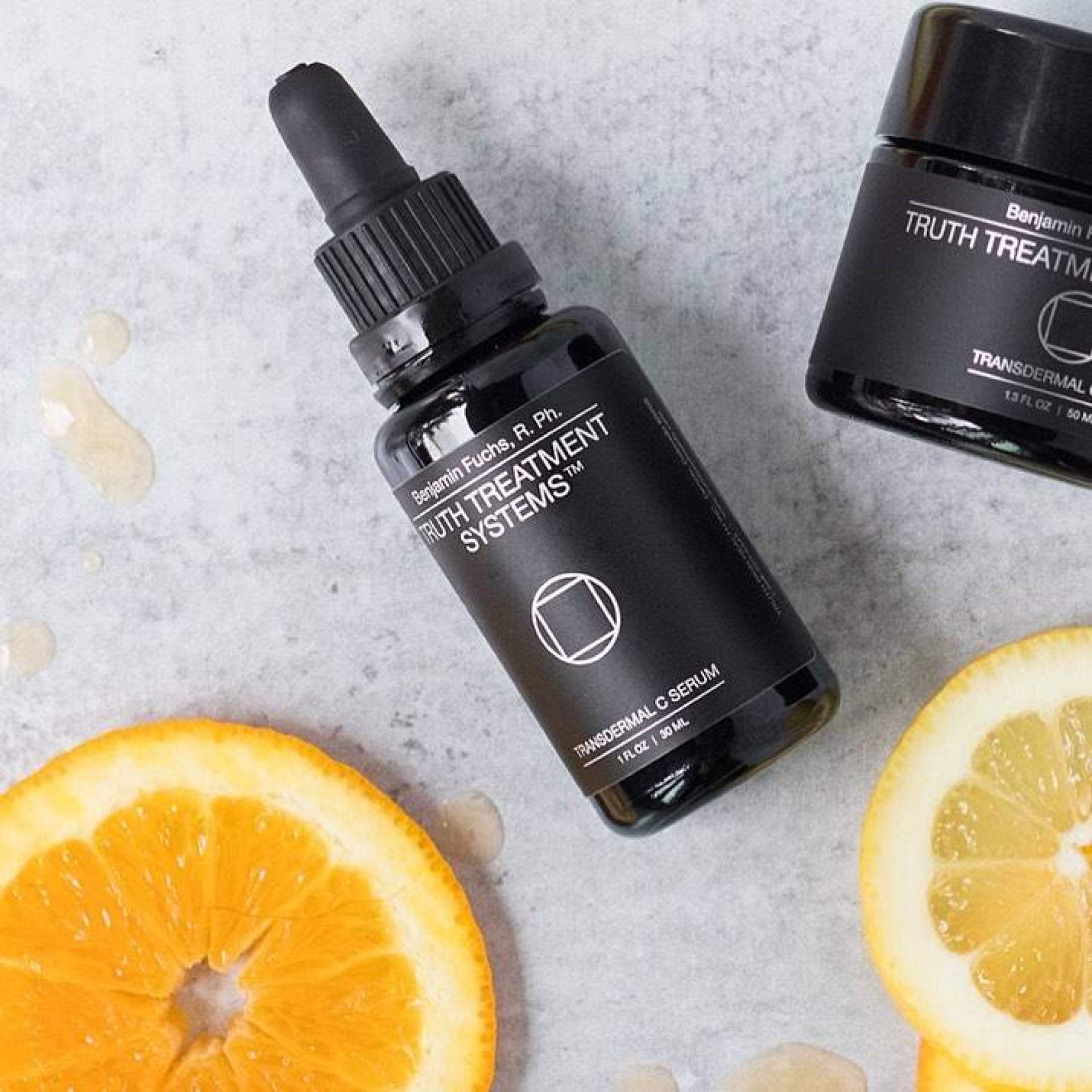 Salud para la piel desde dentro hacia fuera con el único sérum de vitamina C que no se oxida de la mano de Truth Treatment Systems