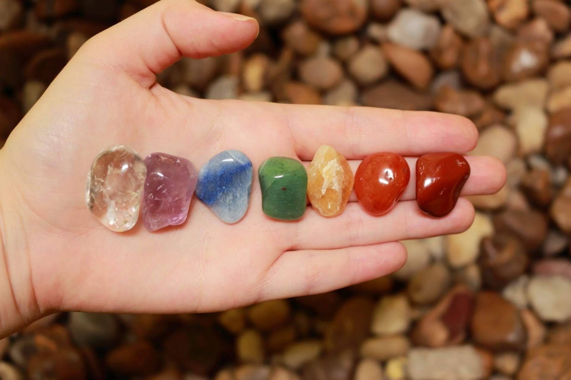 Las piedras chakras ayudan a potenciar el bienestar: Gemas Canarias