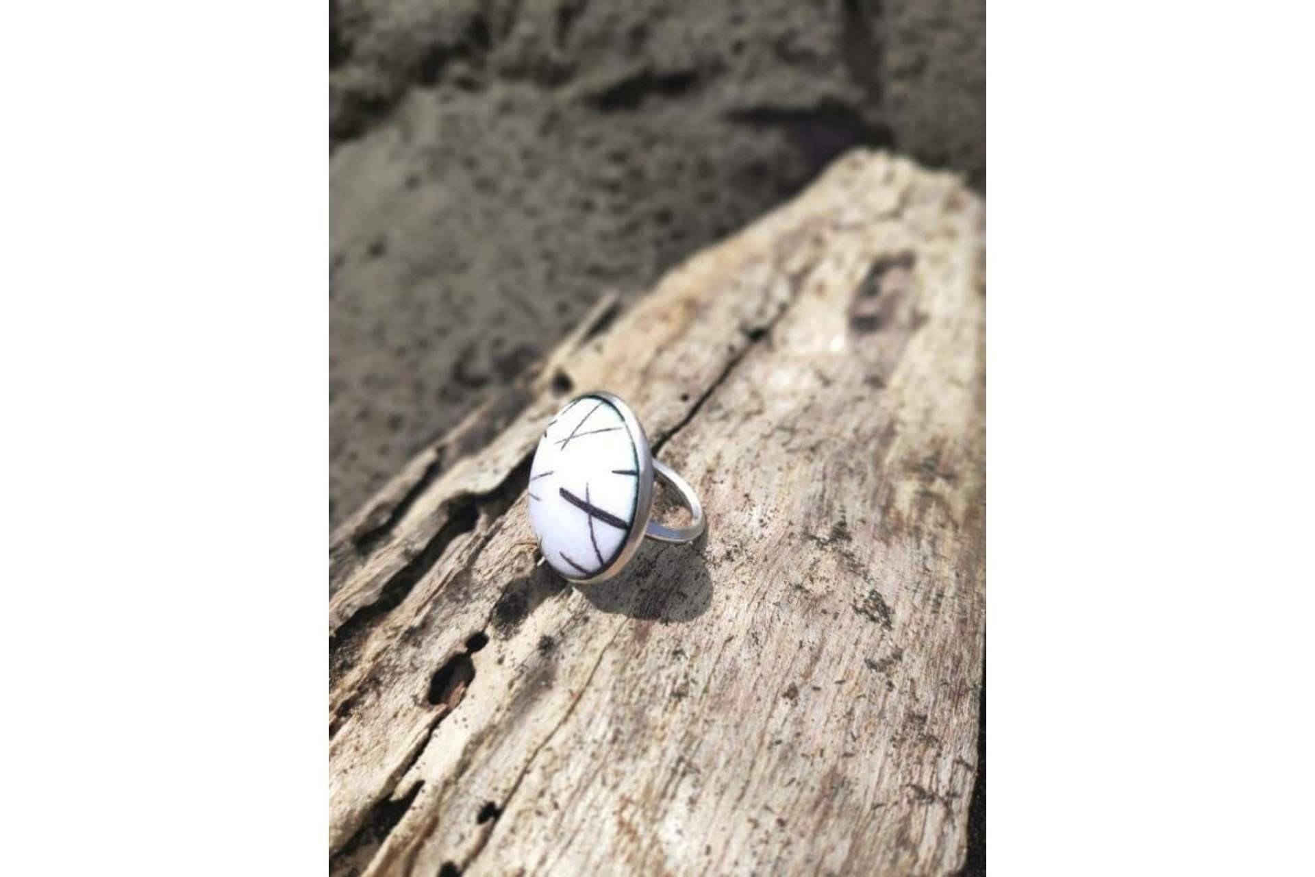 La joya personalizada con oro justo Fairmined, uno de los símbolos de compromiso ético de la compañía Juia Jewels