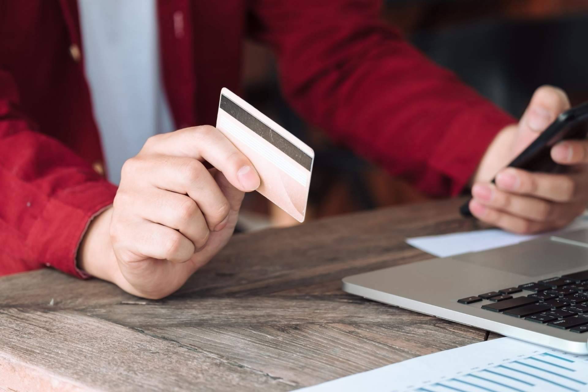 El mercado online Freshnau permite realizar la compra en Madrid desde la comodidad de casa