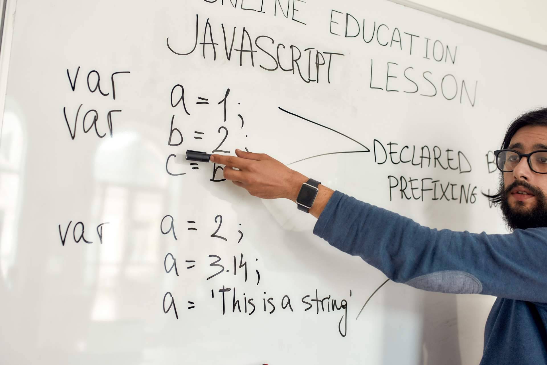 Vivir de una pasión y crear academia online para vender cursos y formaciones gracias a Ulises Project