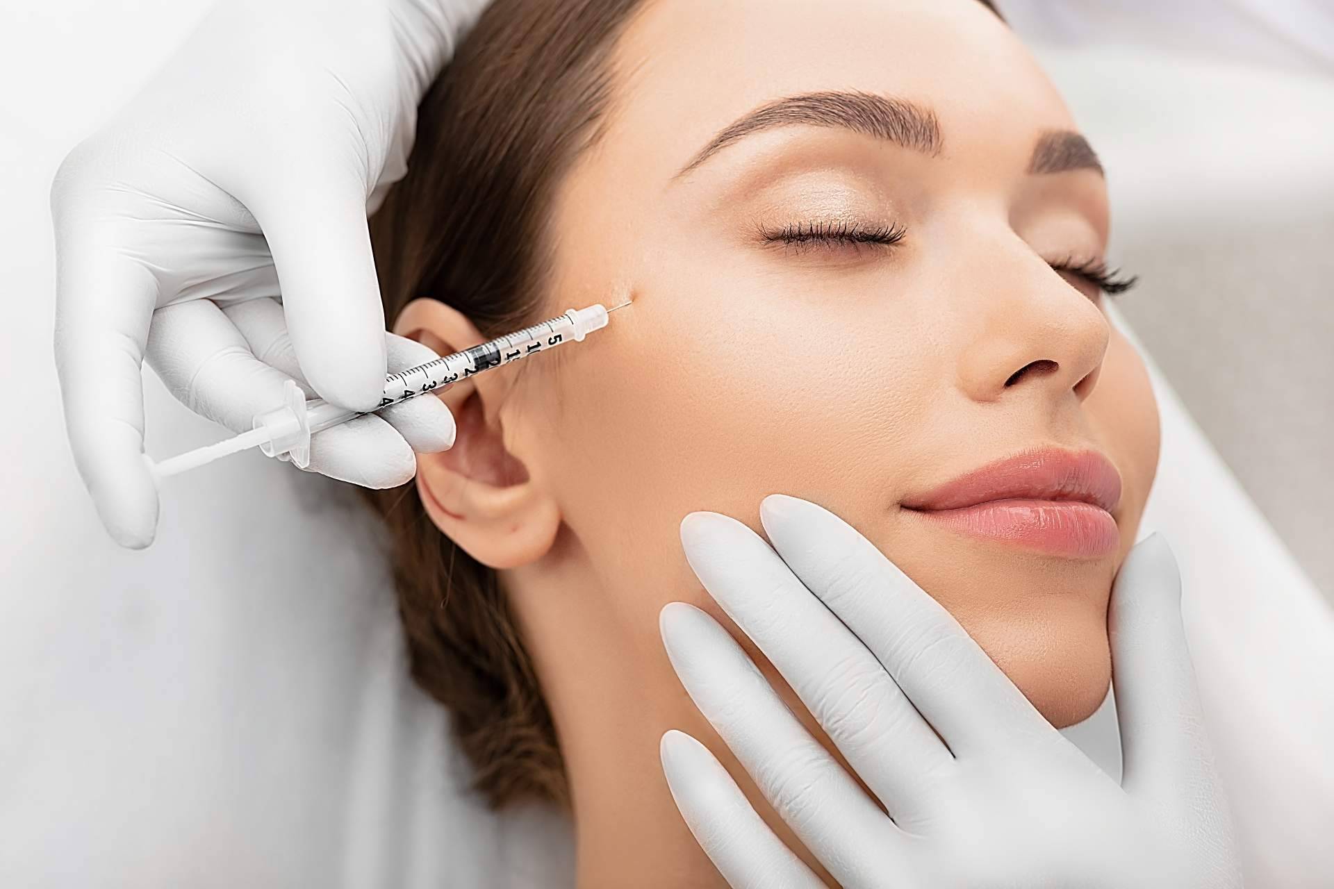 ABB Medicina Estética: eliminación de bolsas de los ojos con ácido hialurónico