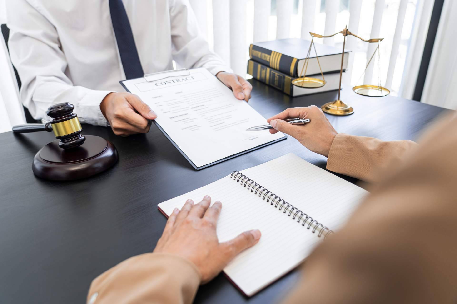 Villaquirán Abogados: expertos en la división judicial de la herencia