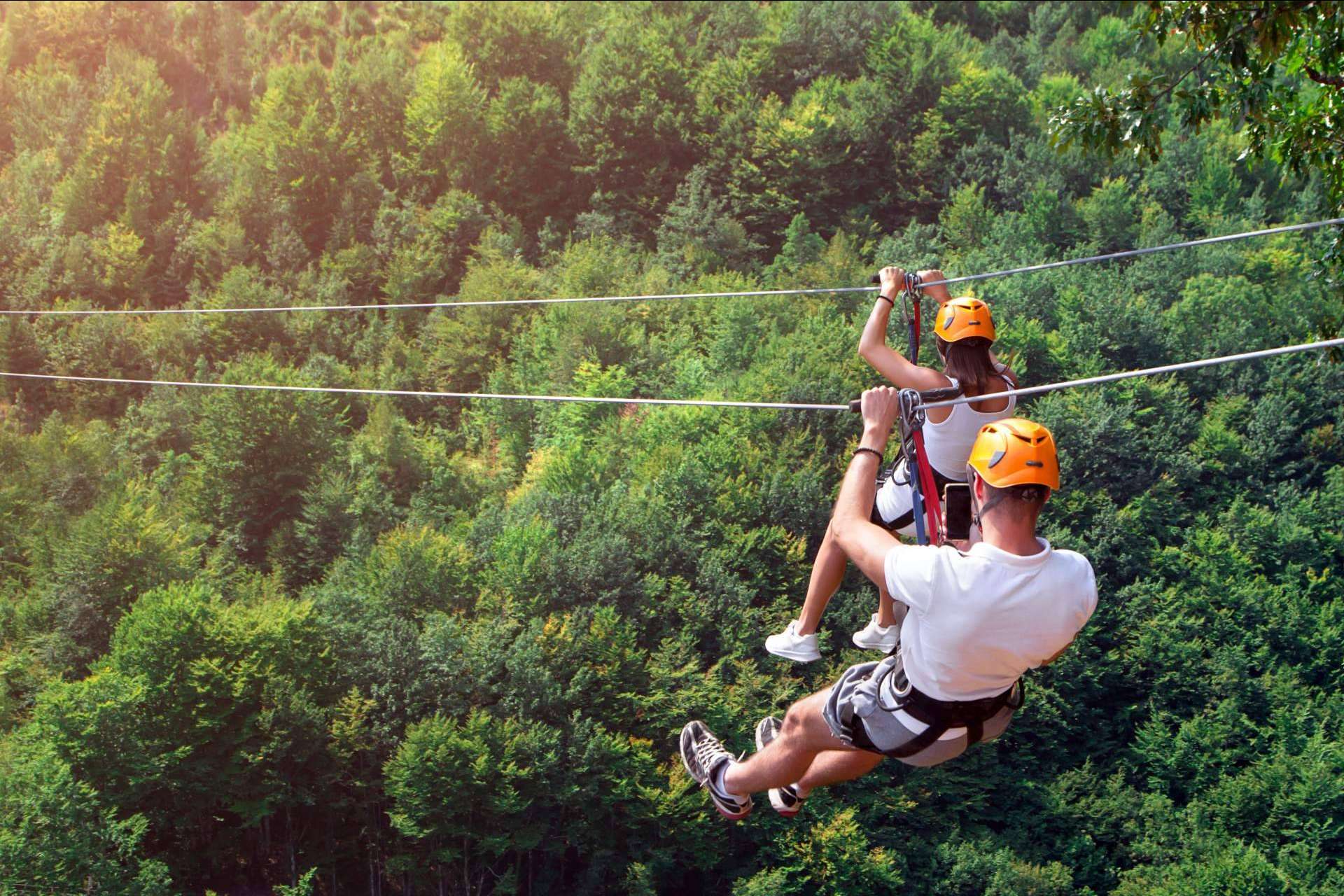 ¿Dónde encontrar actividades de aventura y turismo activo en España?: Ruralzoom