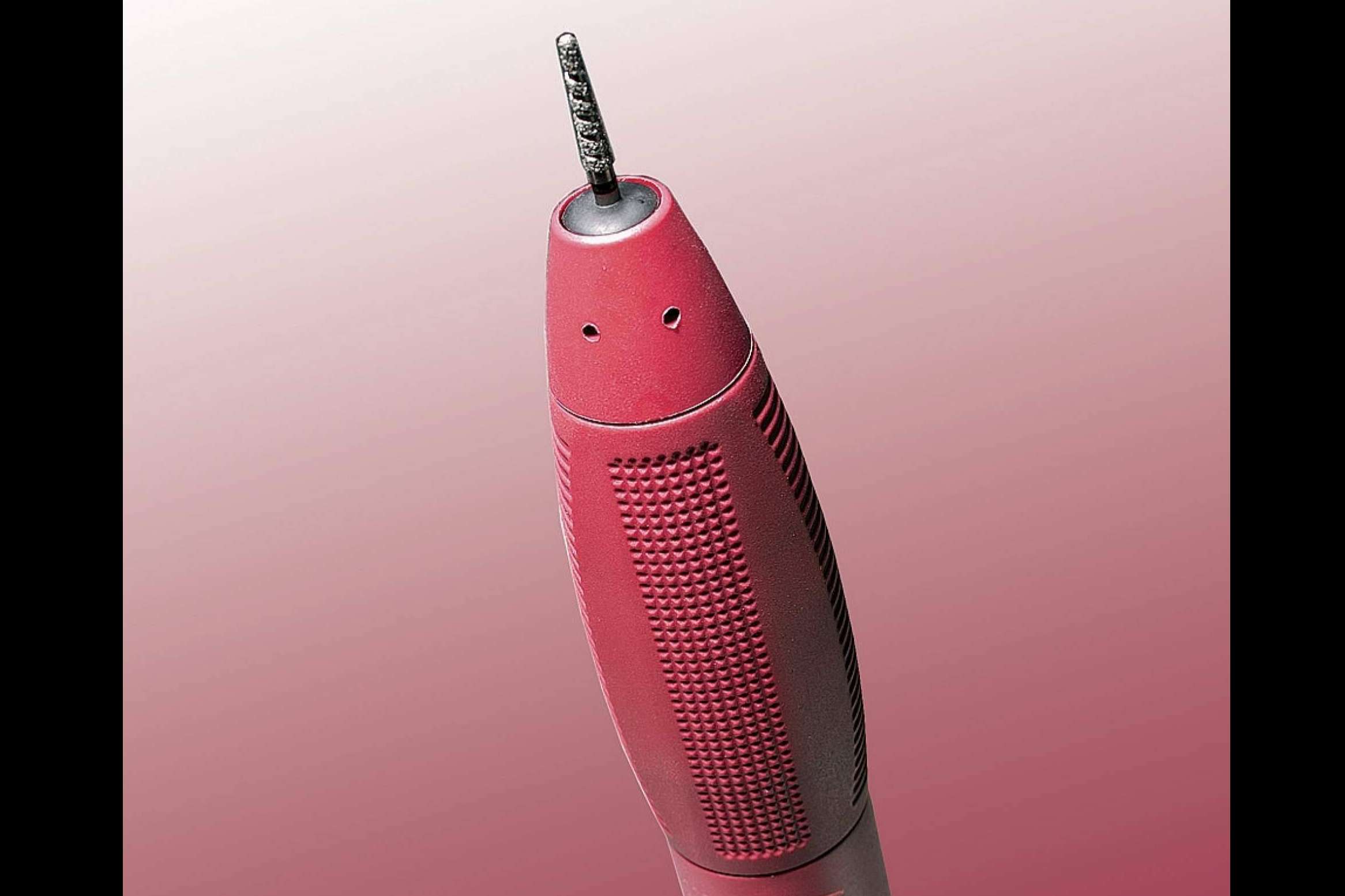 Instrumentos dentales de calidad para sacar la mejor sonrisa a los pacientes: los equipos ofrecidos por Star-Dent