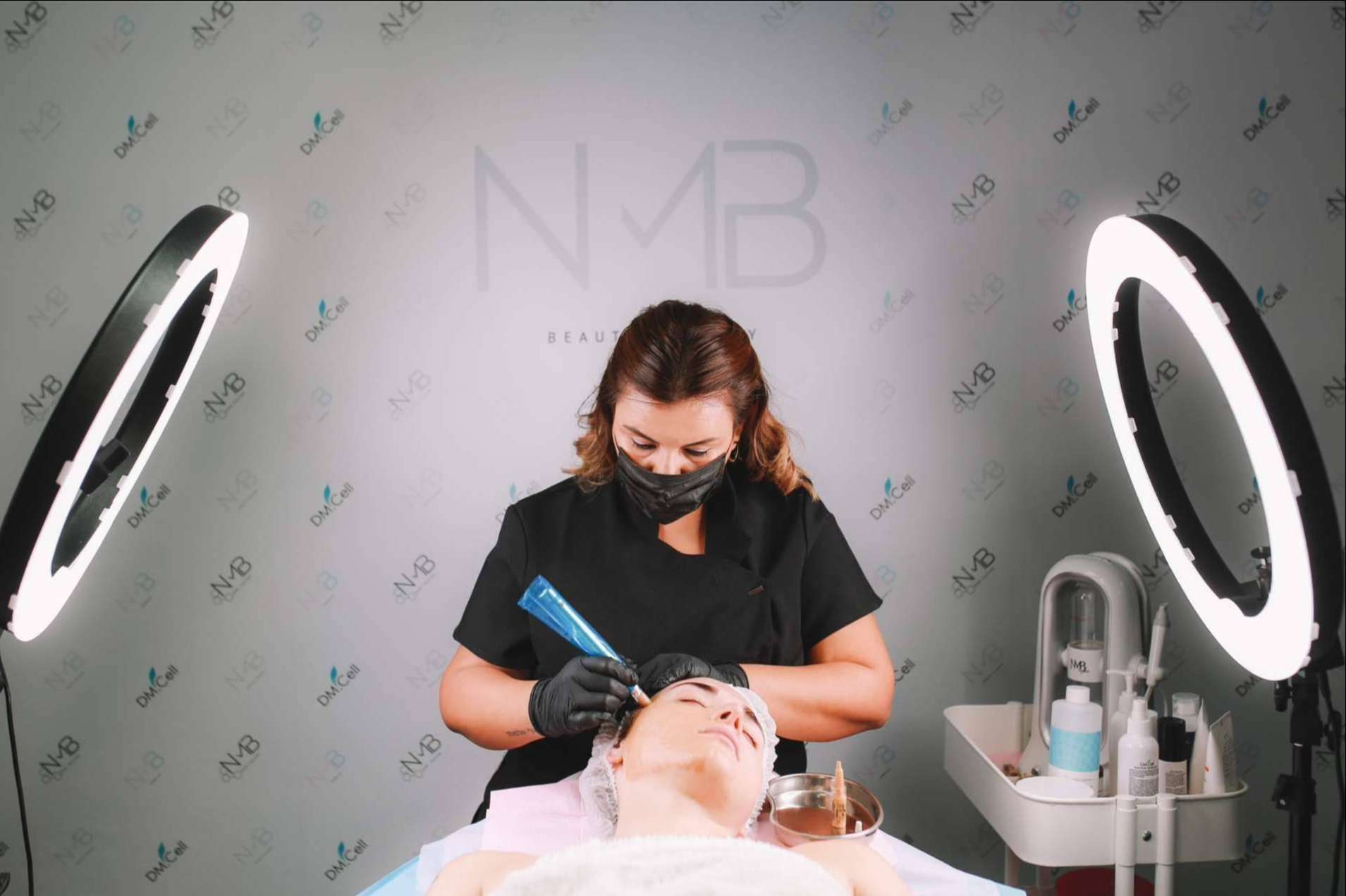 Cursos de formación en toda España impartidos por la academia de estética avanzada NMBeauty Academy