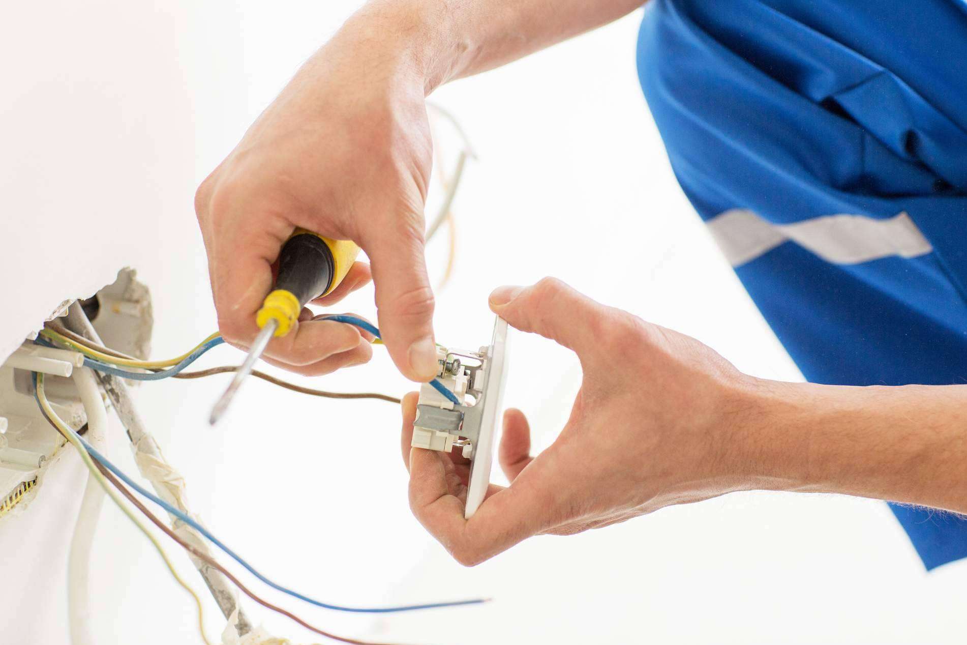 Ecoluz Instalaciones se encarga de la realización de instalaciones eléctricas