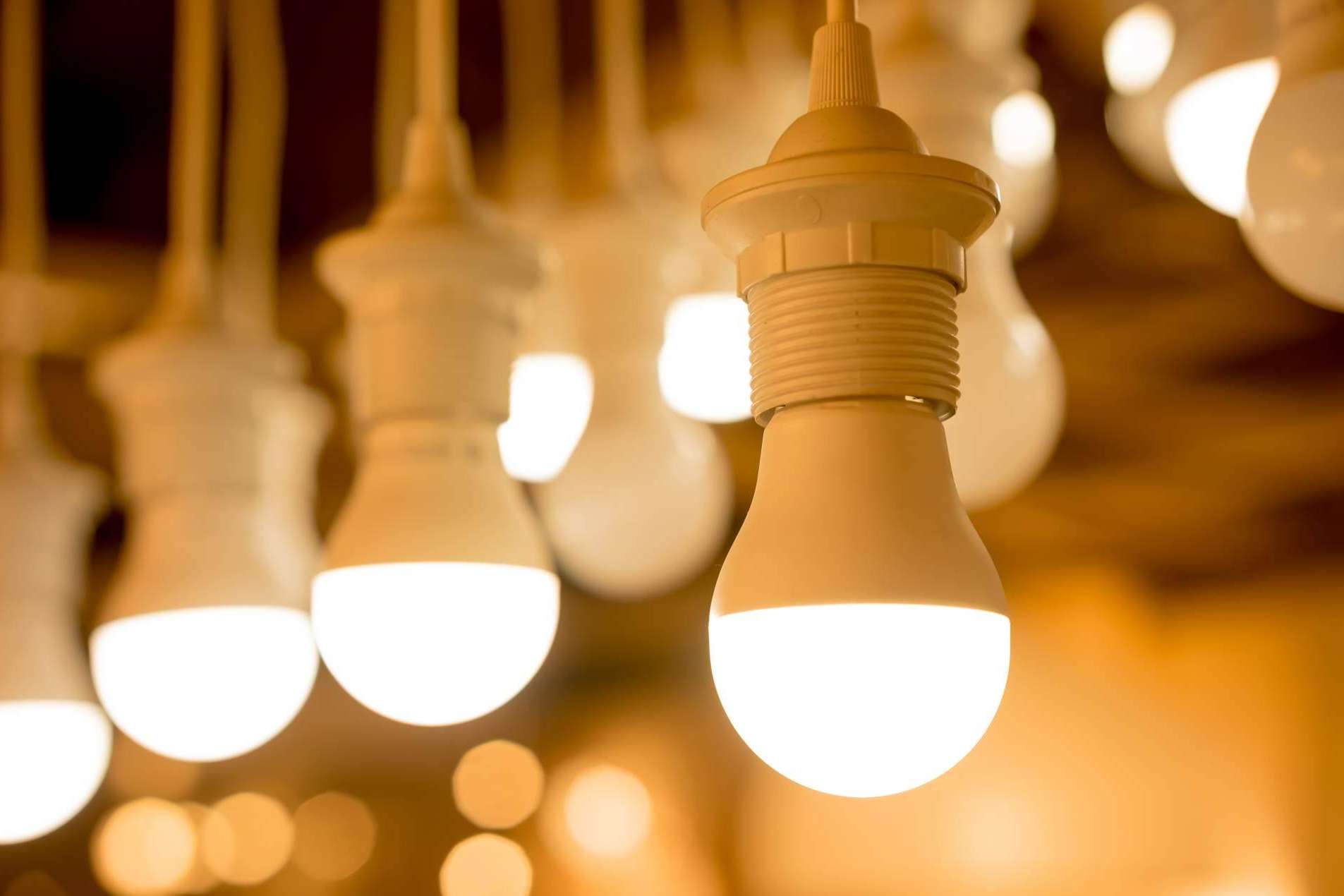 Cómo mejorar la iluminación del hogar con la ferretería online Ferretería24h.es