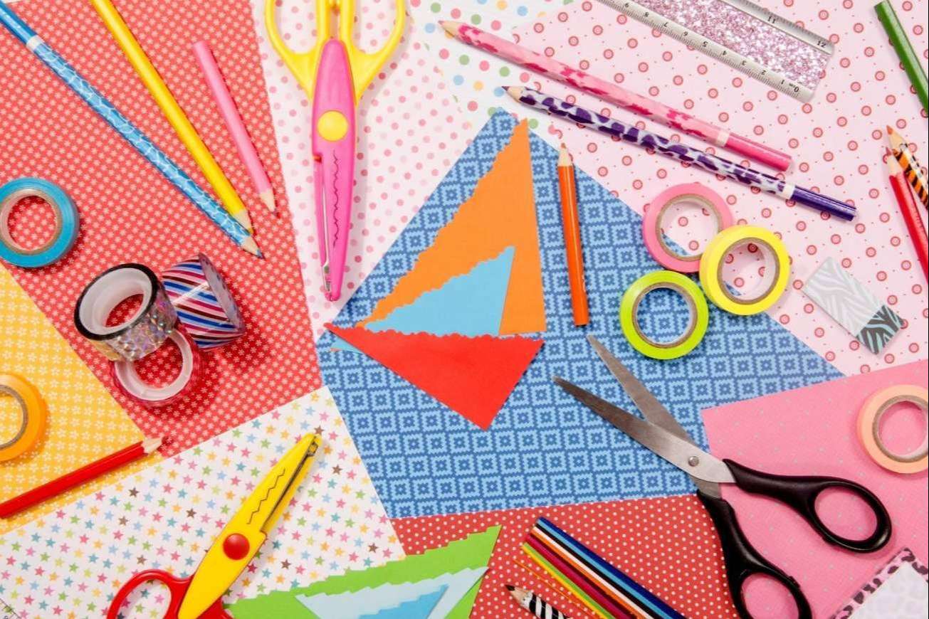 Ideas de manualidades como recurso de moda de padres y maestros en Manualidades Play