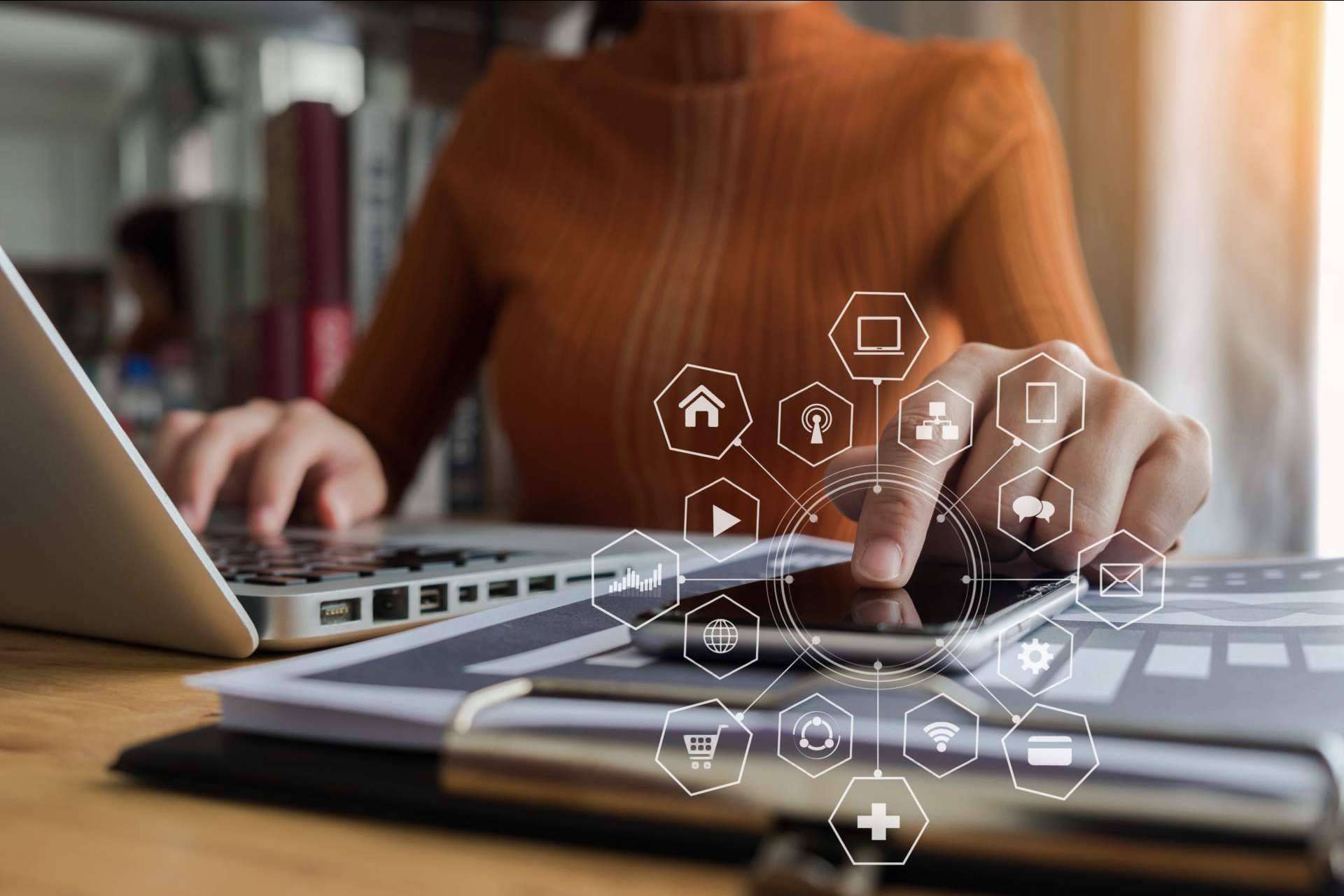 ¿Qué ofrecen los programas de doble titulación en marketing digital de Constanza Business & Protocol School?