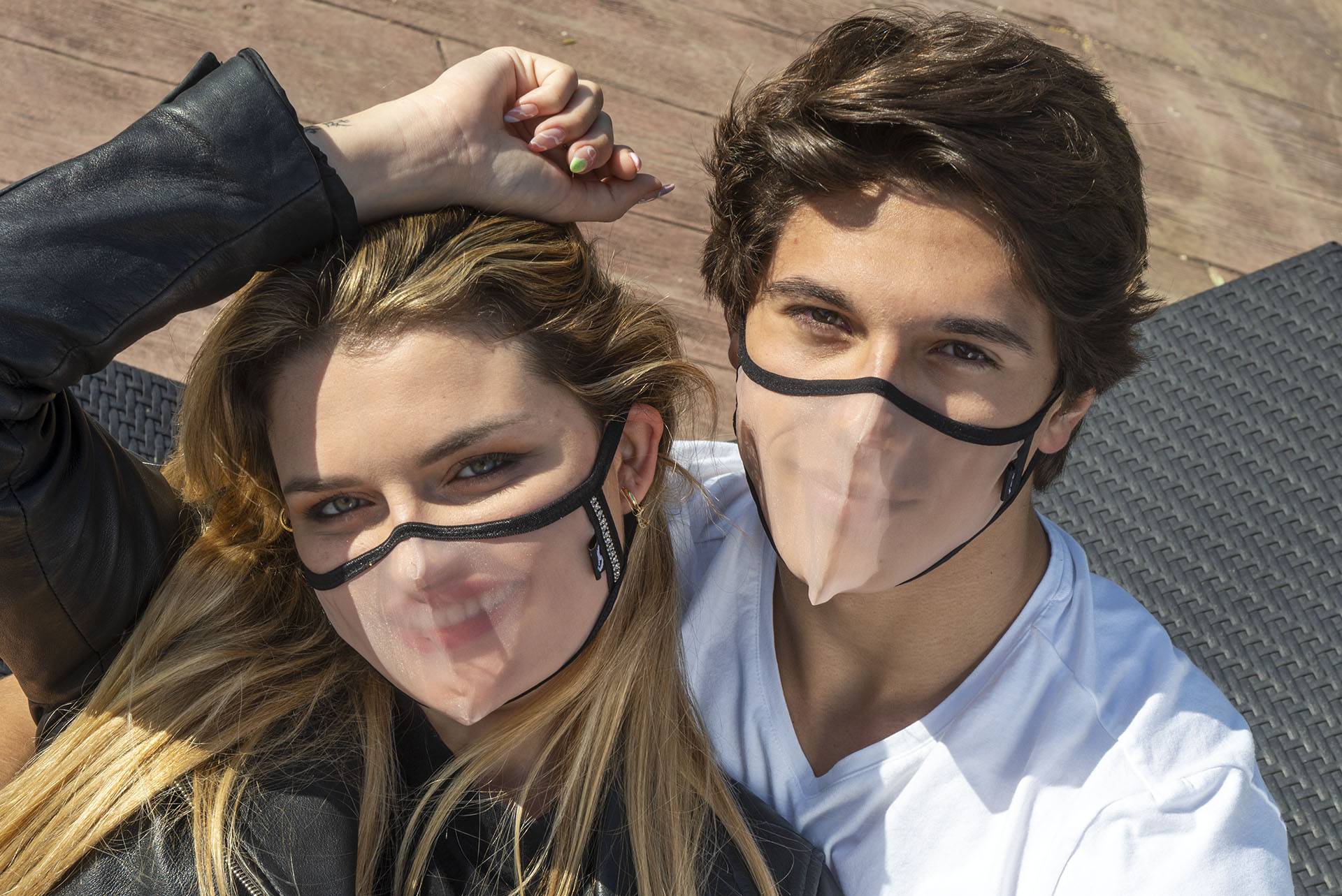 Xula presenta la mascarilla transparente de Xula, ideal para la vuelta al cole del colectivo docente