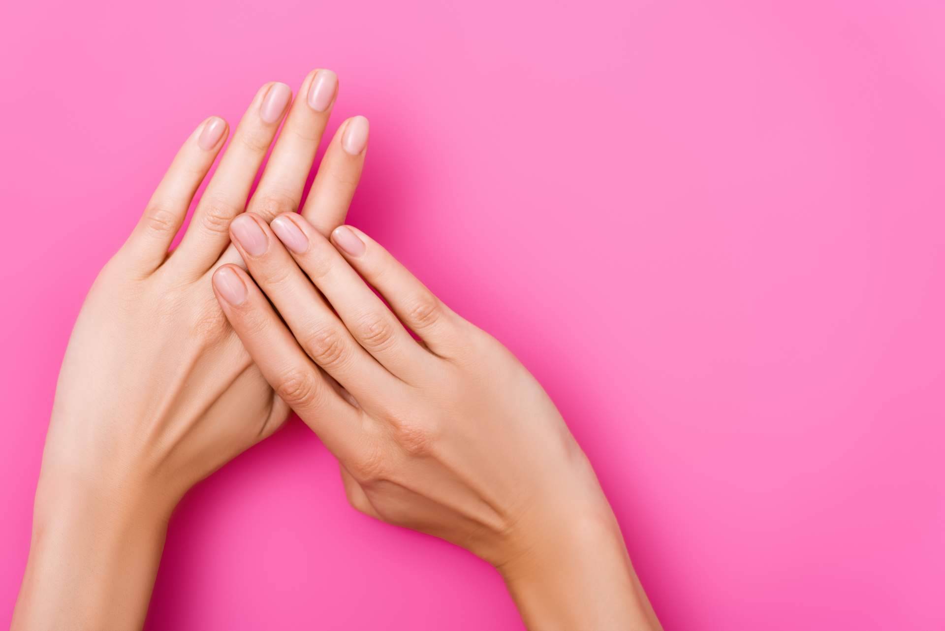 Los sets de esmaltes de uñas veganos de Kunal Cosmetics