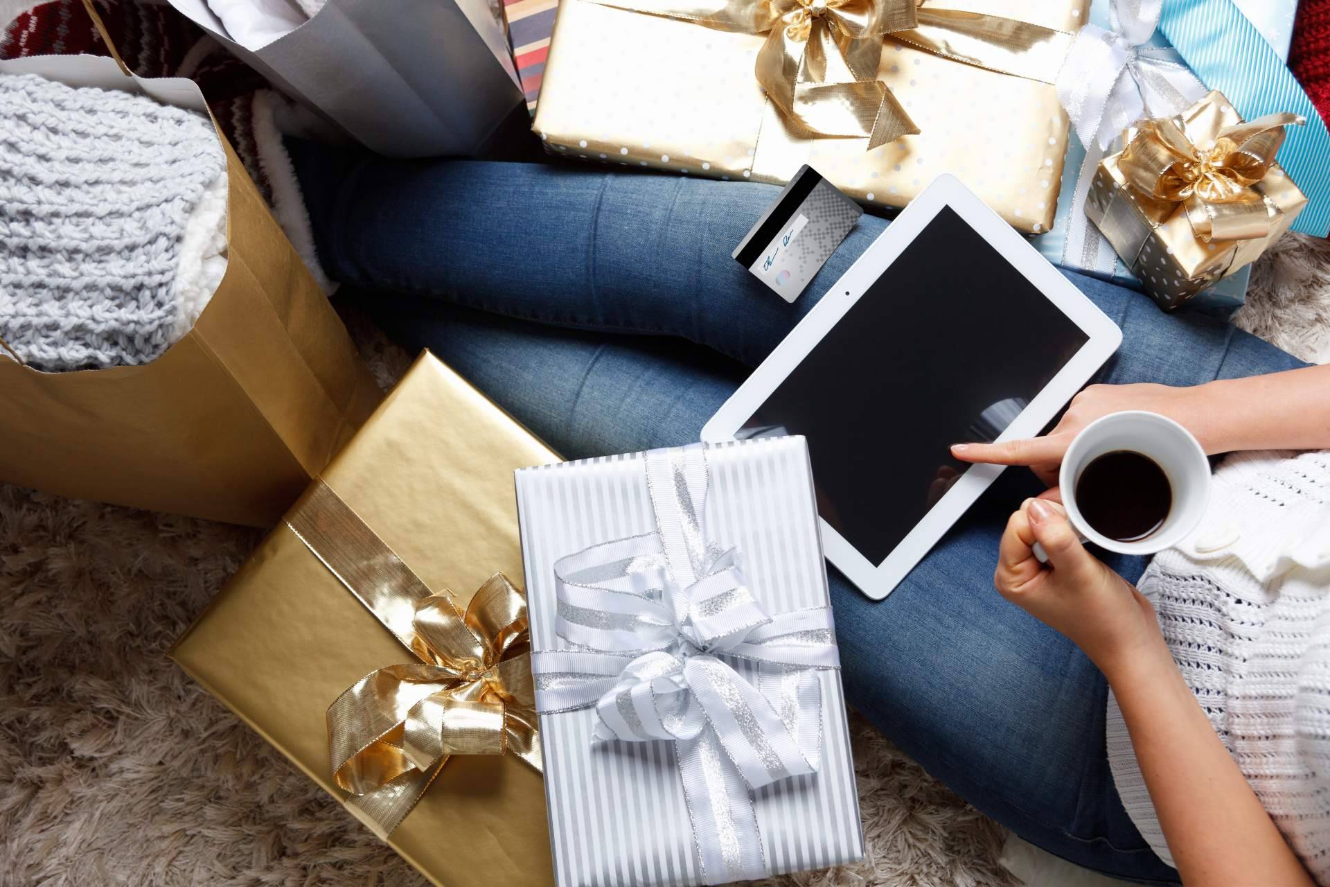 Cupones y descuentos en productos para madres e hijos durante el Black Friday y campaña de Navidad en la web Mamyka