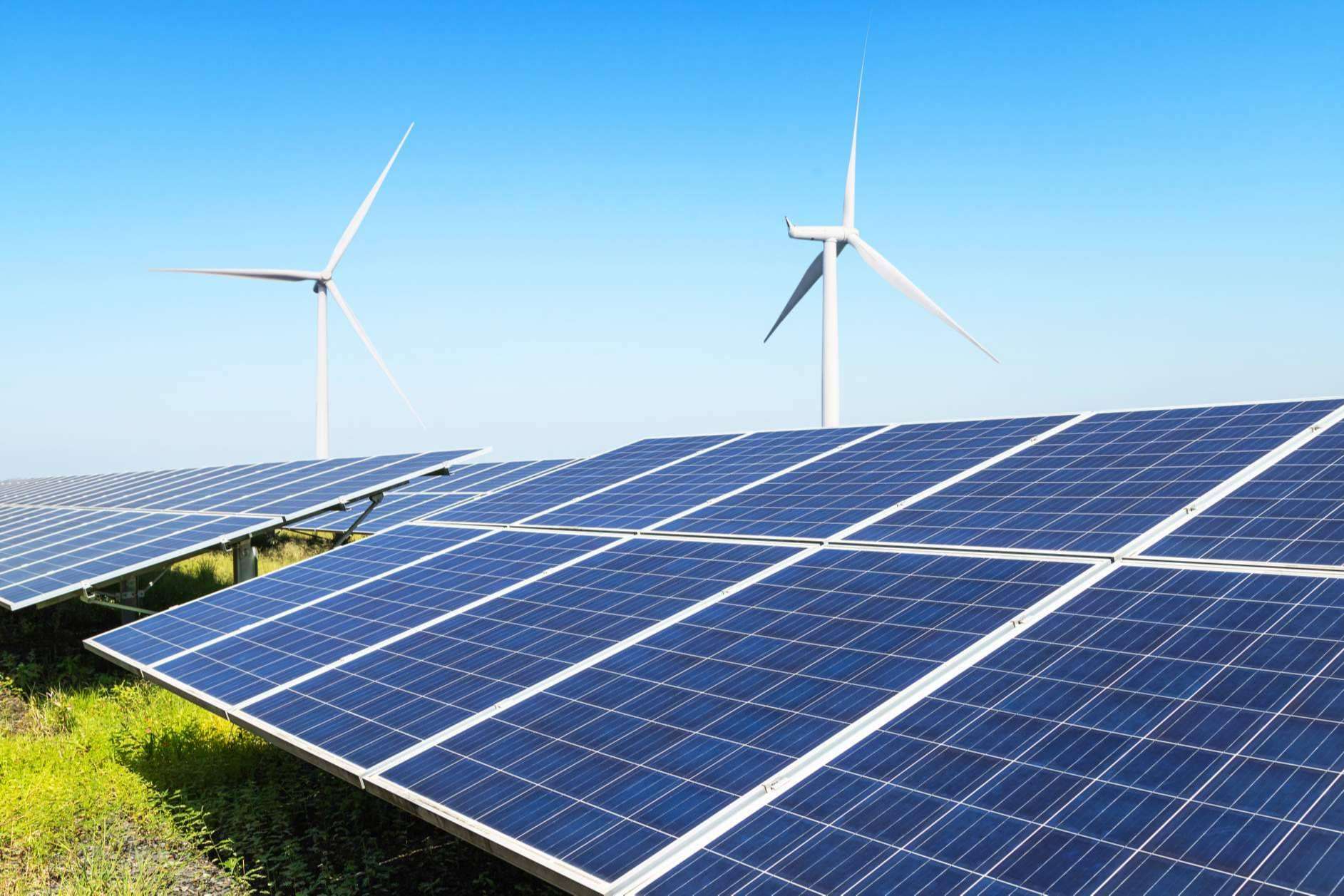 Ingeniería MASRED expone qué son las placas solares híbridas
