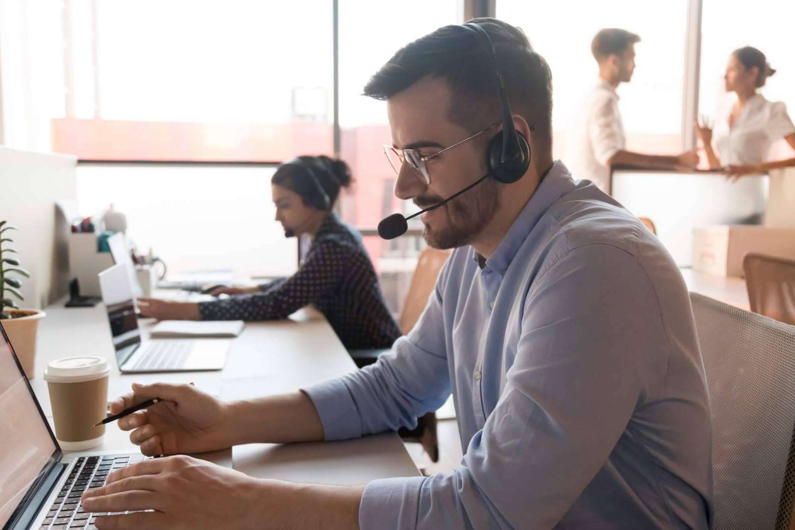 Ahorrar hasta un 50% en telecomunicaciones con la consultoría de telefonía de empresas de la compañía Pafercom