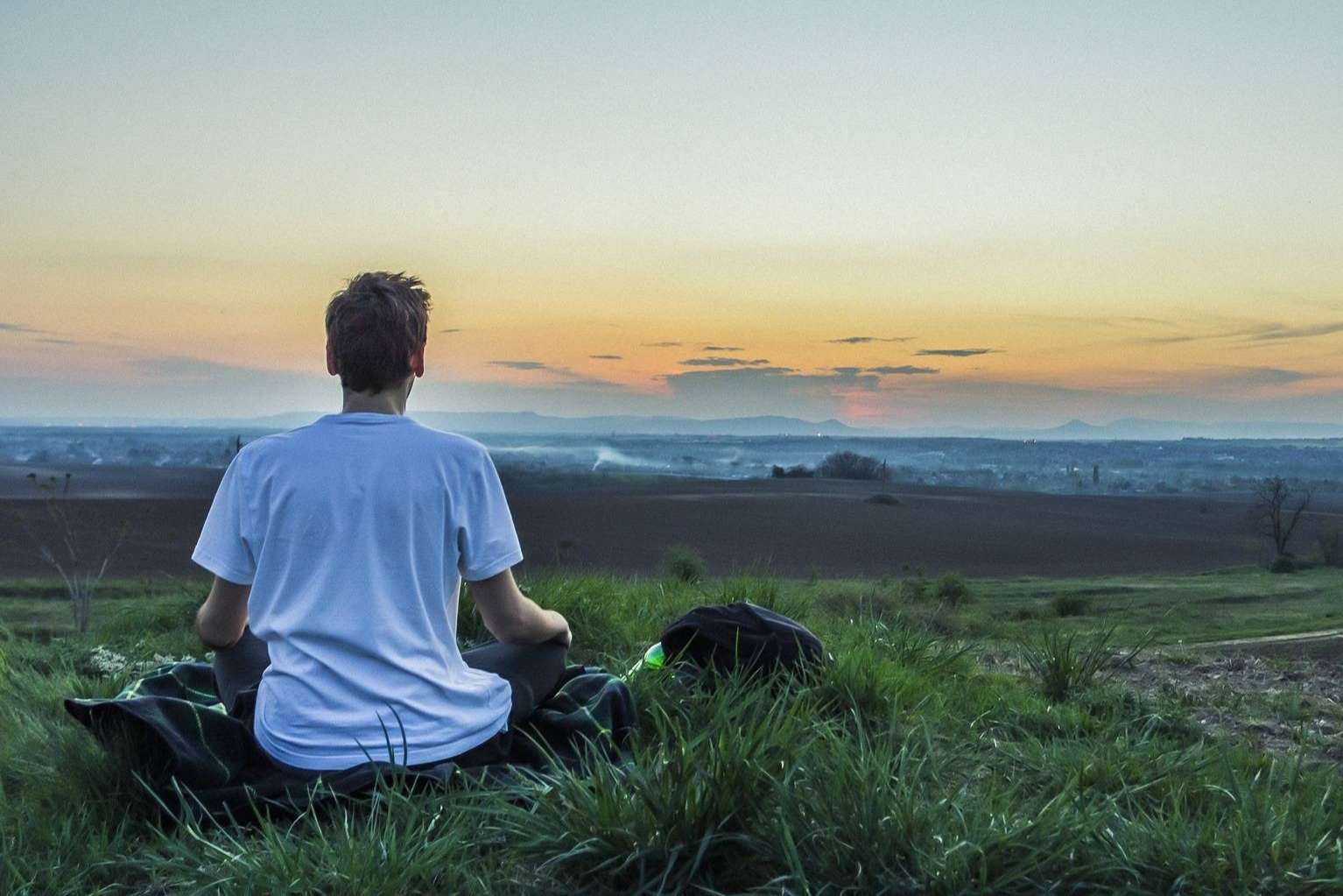 Mabel Laguna, instructora de mindfulness en Málaga, también destaca por sus programas de mindfulness online