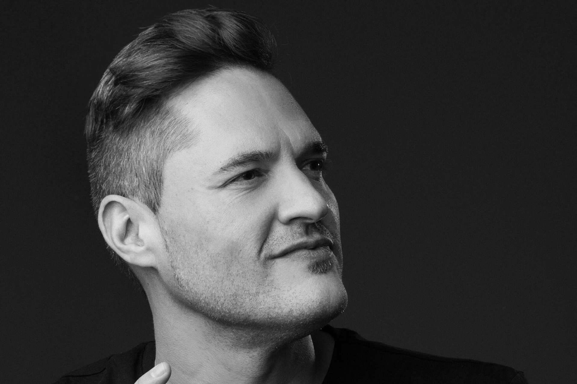Entrevista al DJ Ivan Jimenez sobre su nuevo tema Lay Me Down y sus orígenes musicales