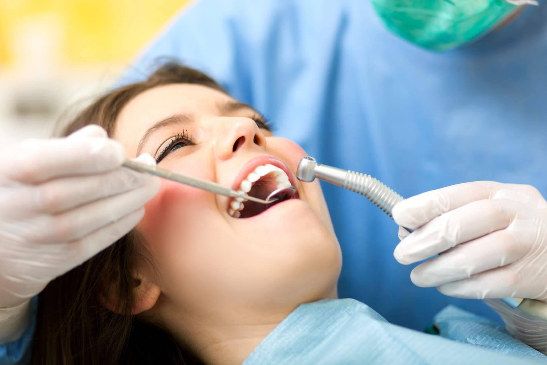 Tecnología y profesionalidad en odontología estética en Sevilla de la mano de Clínicas Dental Bell