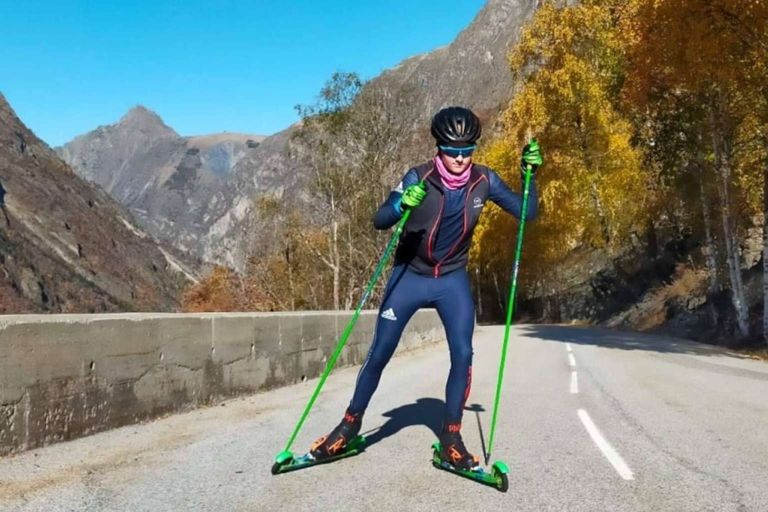 Los deportes que puede complementar el rollerski y los lugares para practicarlo