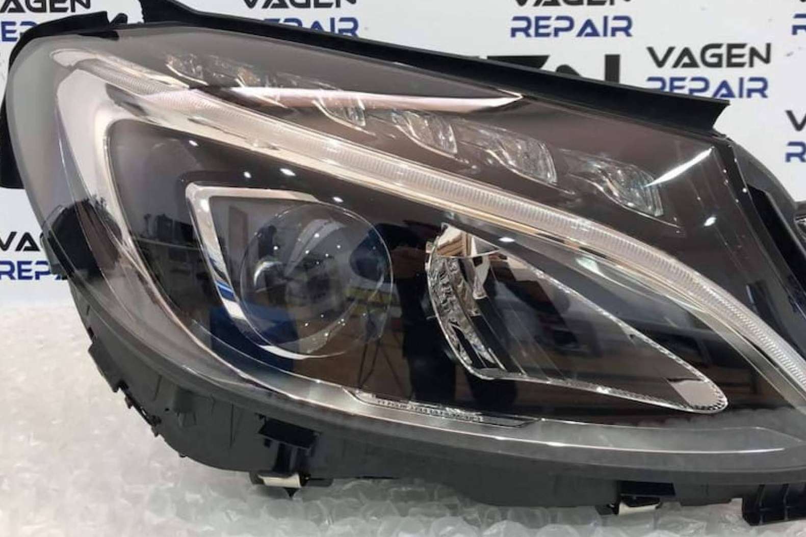 El servicio de restauración de faros de coche que ofrece Vagen Repair