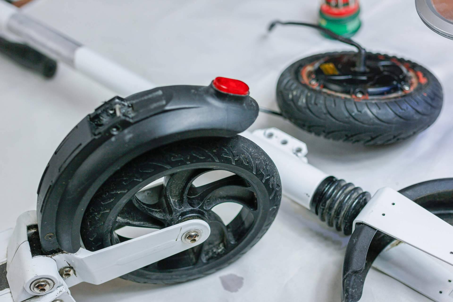 LYNX se ocupa de reparar los patinetes eléctricos