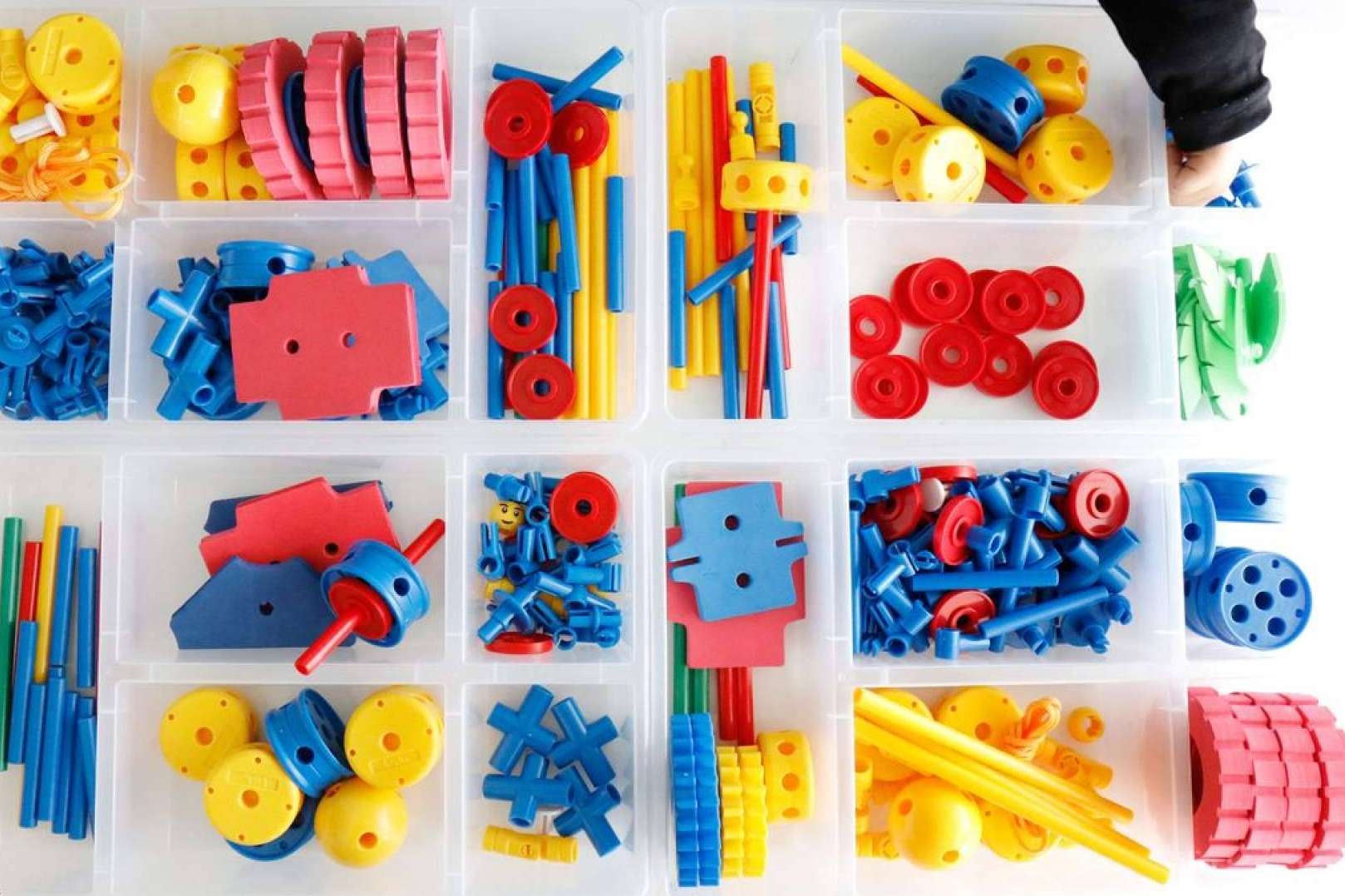 Los beneficios principales del uso de los juguetes de construcción Broks en el aula