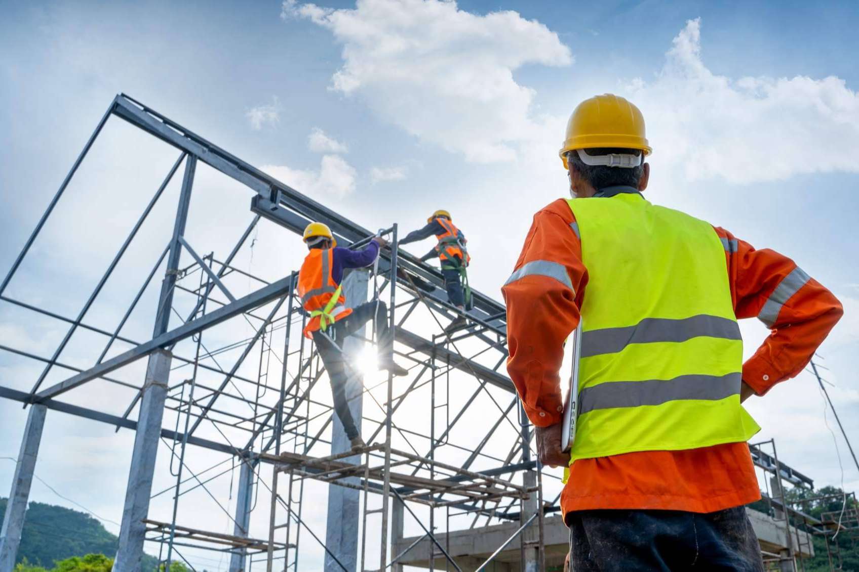 Thenowo explica la importancia del Seguro de Responsabilidad Civil en el sector de la construcción