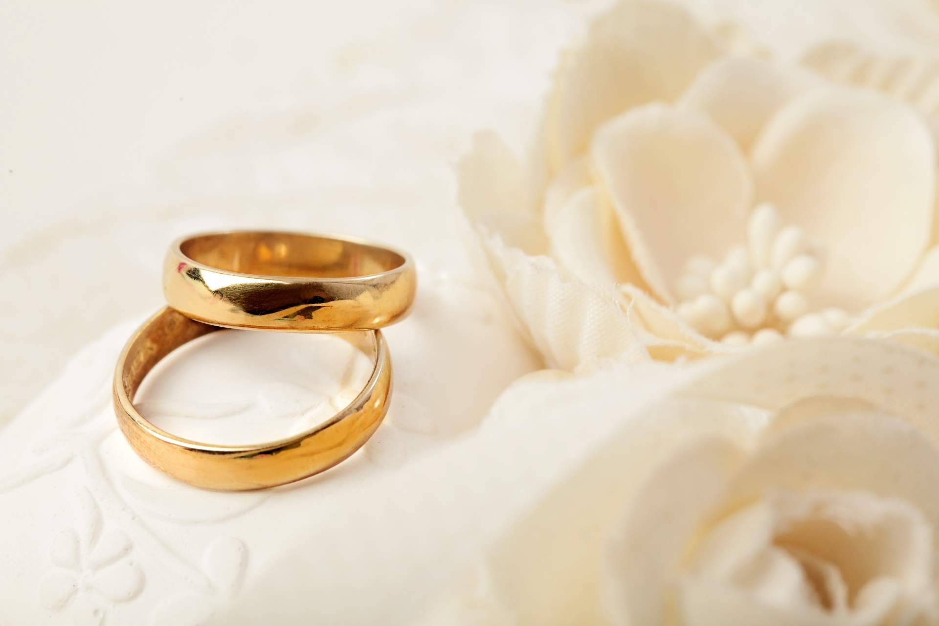 Alianzas de oro, las joyas perfectas de El Rubí Joyeros para el día del “Sí, quiero”