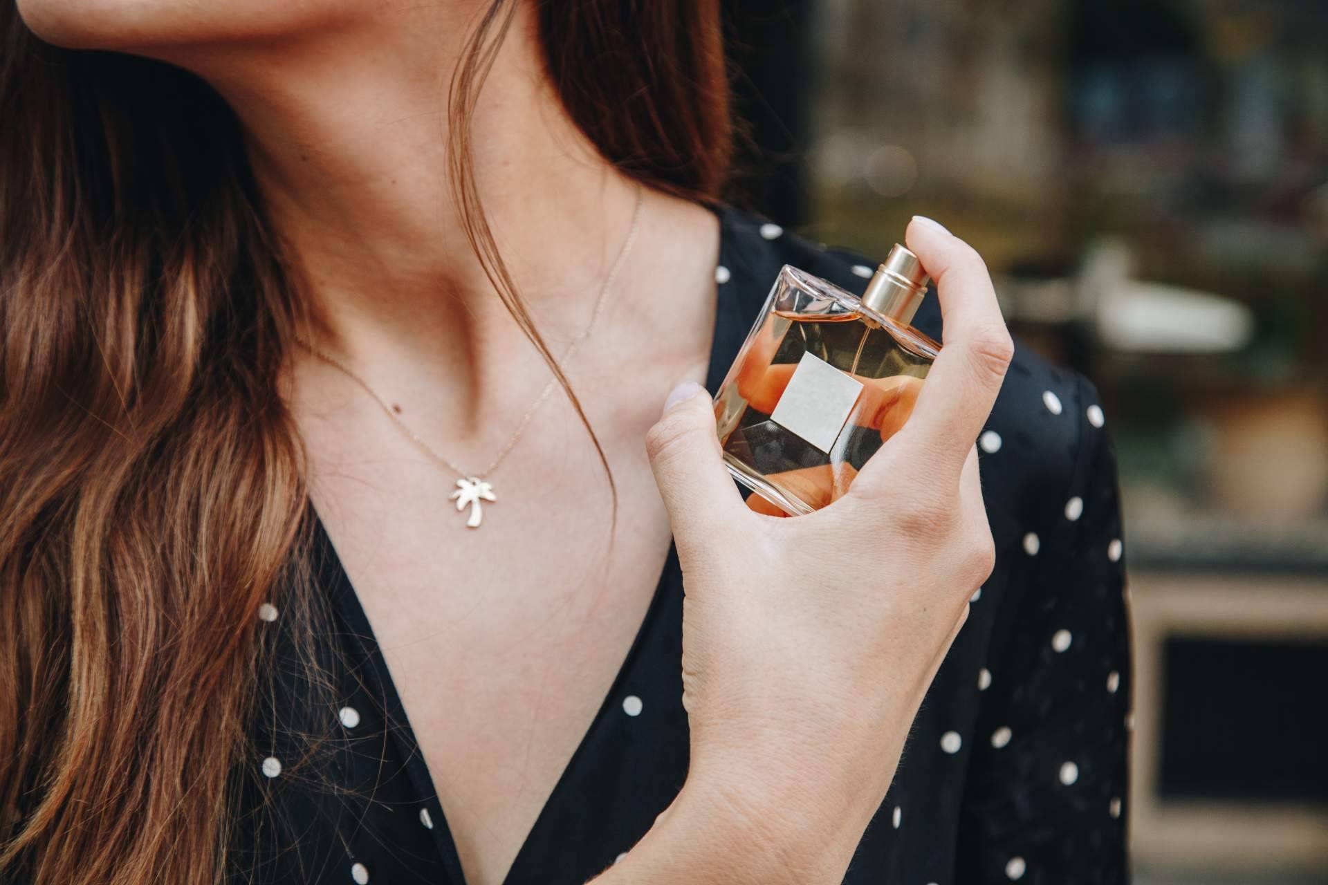 Los perfumes de mujer que mejor huelen en el catálogo de Larome Paris
