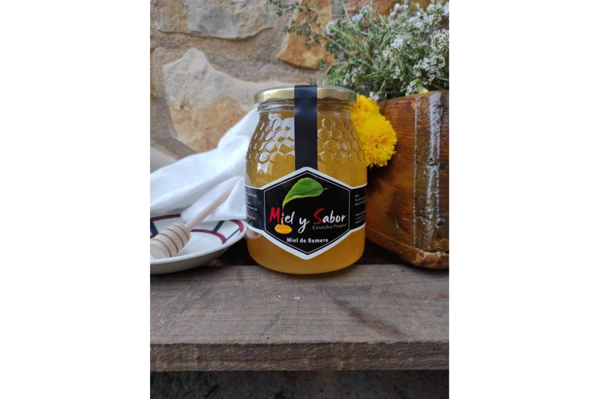 Miel de romero, cuando la primavera regala sabor y salud