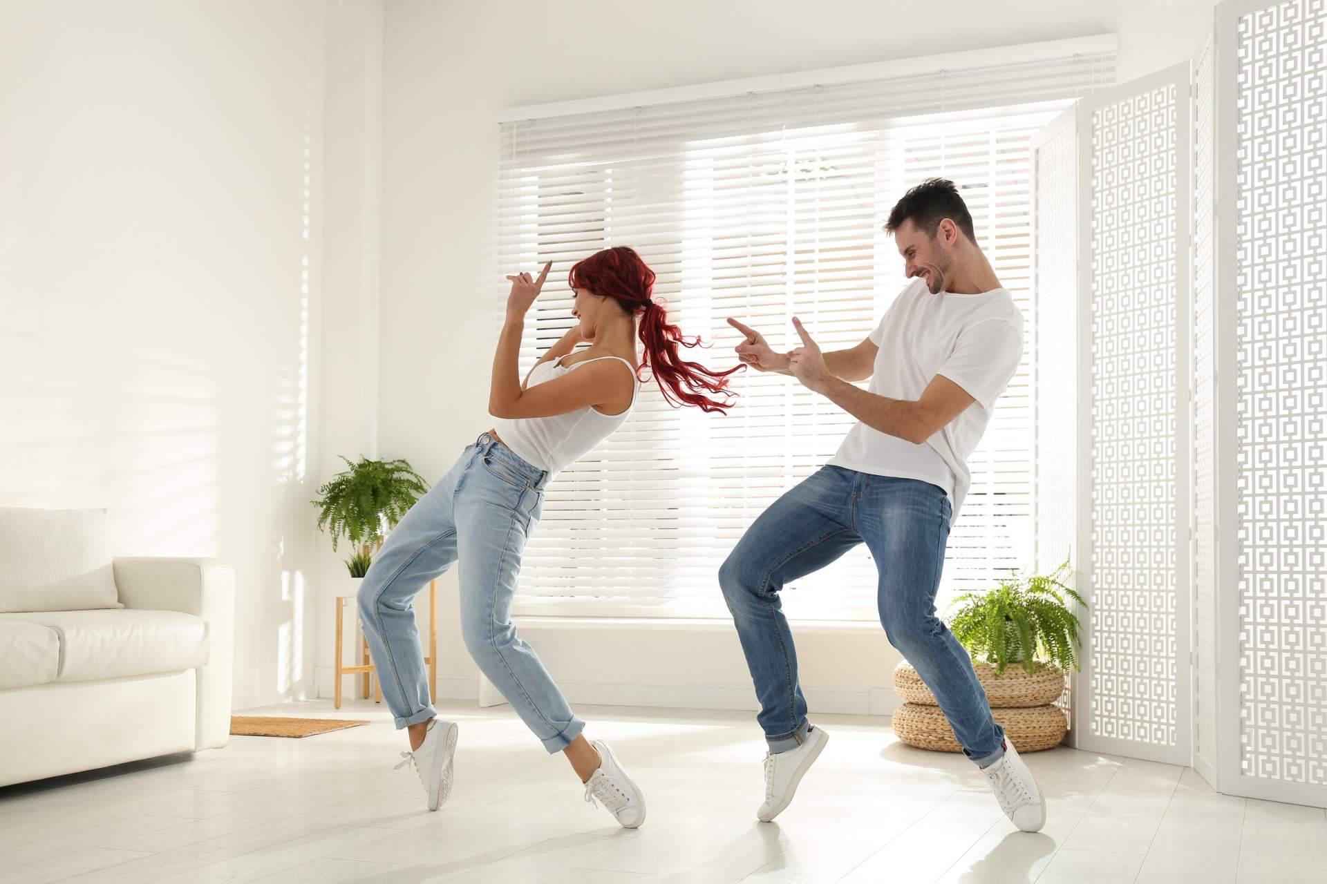 La nueva oferta de ejercicios para hacer en casa de Bailonga.com