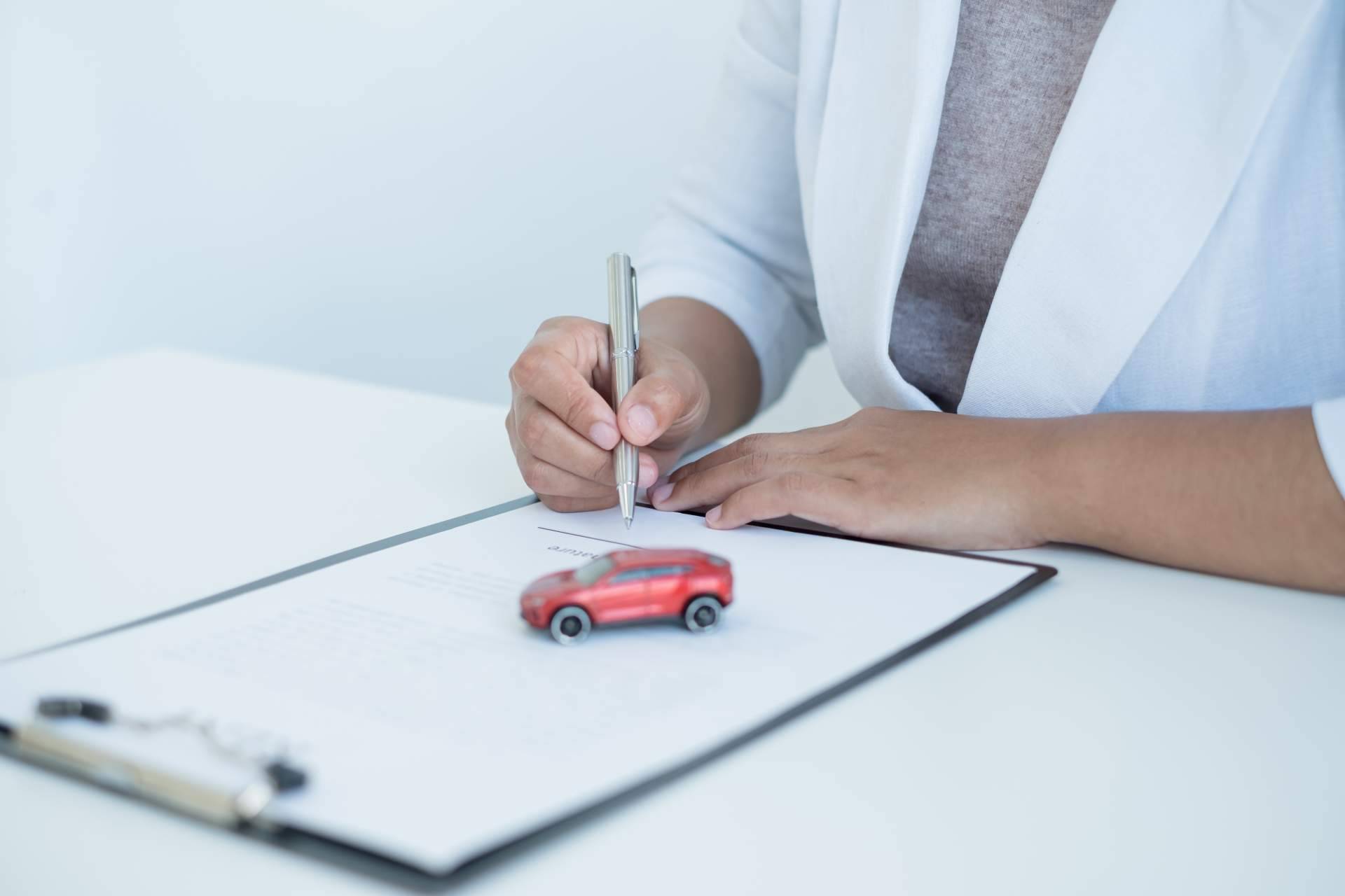 Compramos Tu Siniestro, los servicios de recogida gratuitos y la gestión para dar de baja un coche