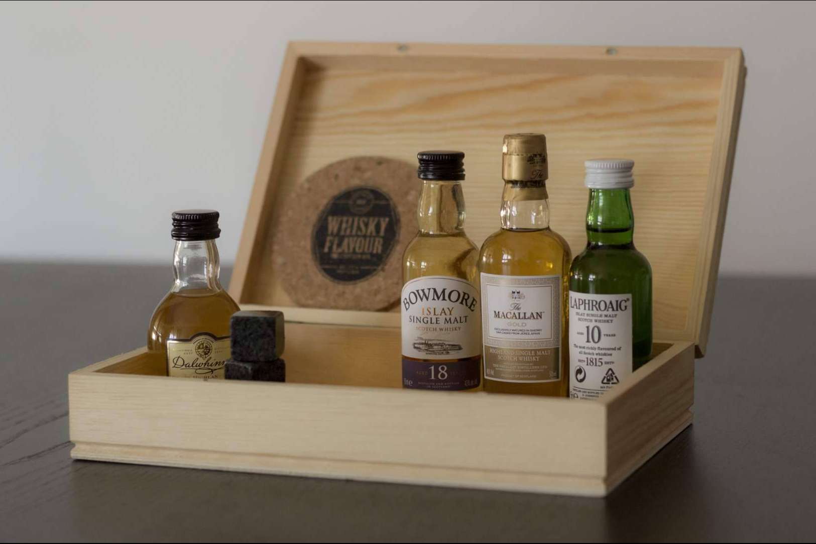 Whisky Flavour permite degustar un whisky diferente cada mes gracias a su caja de suscripción