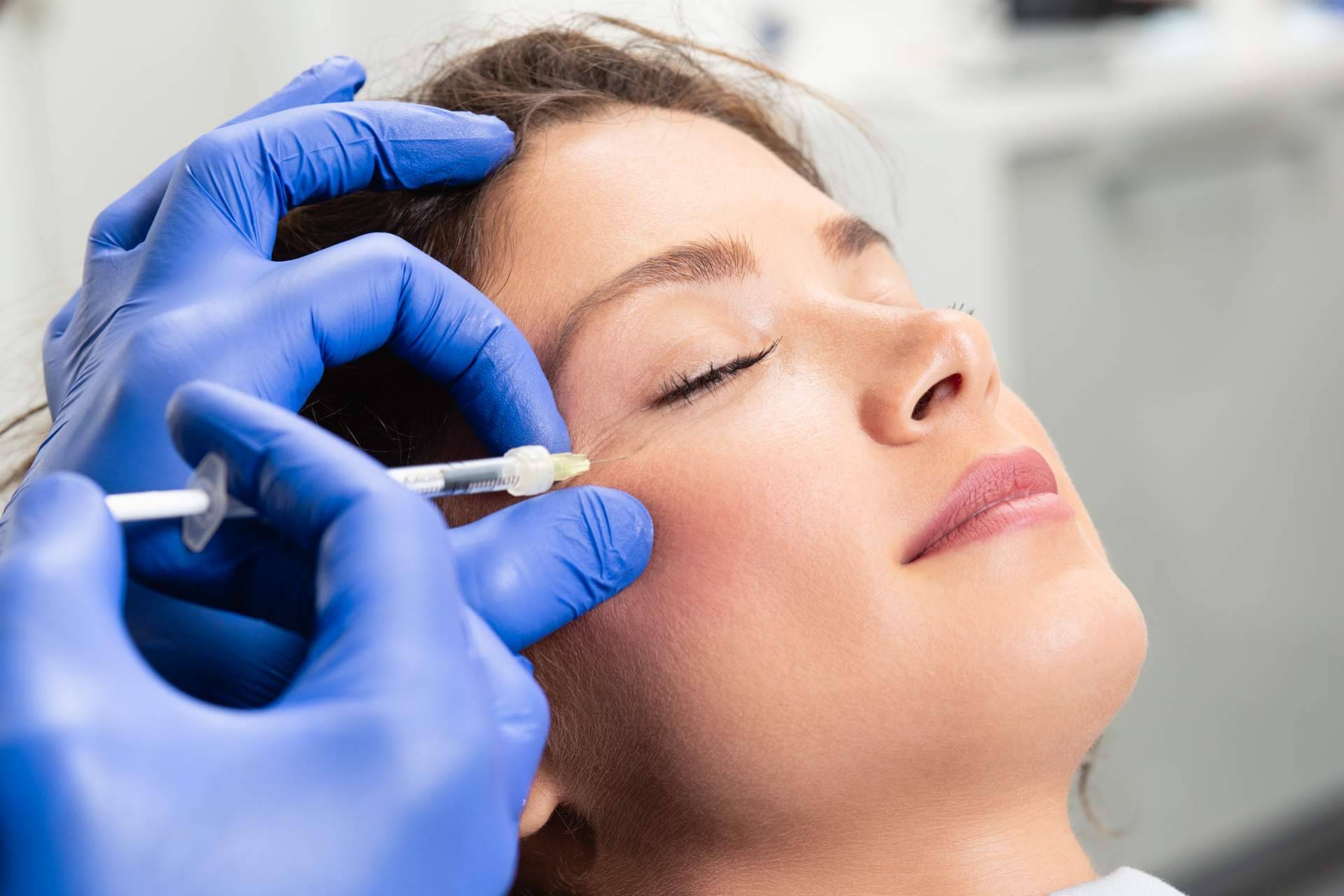Policlínica ICD realiza el lifting facial sin cirugía y otros tratamientos