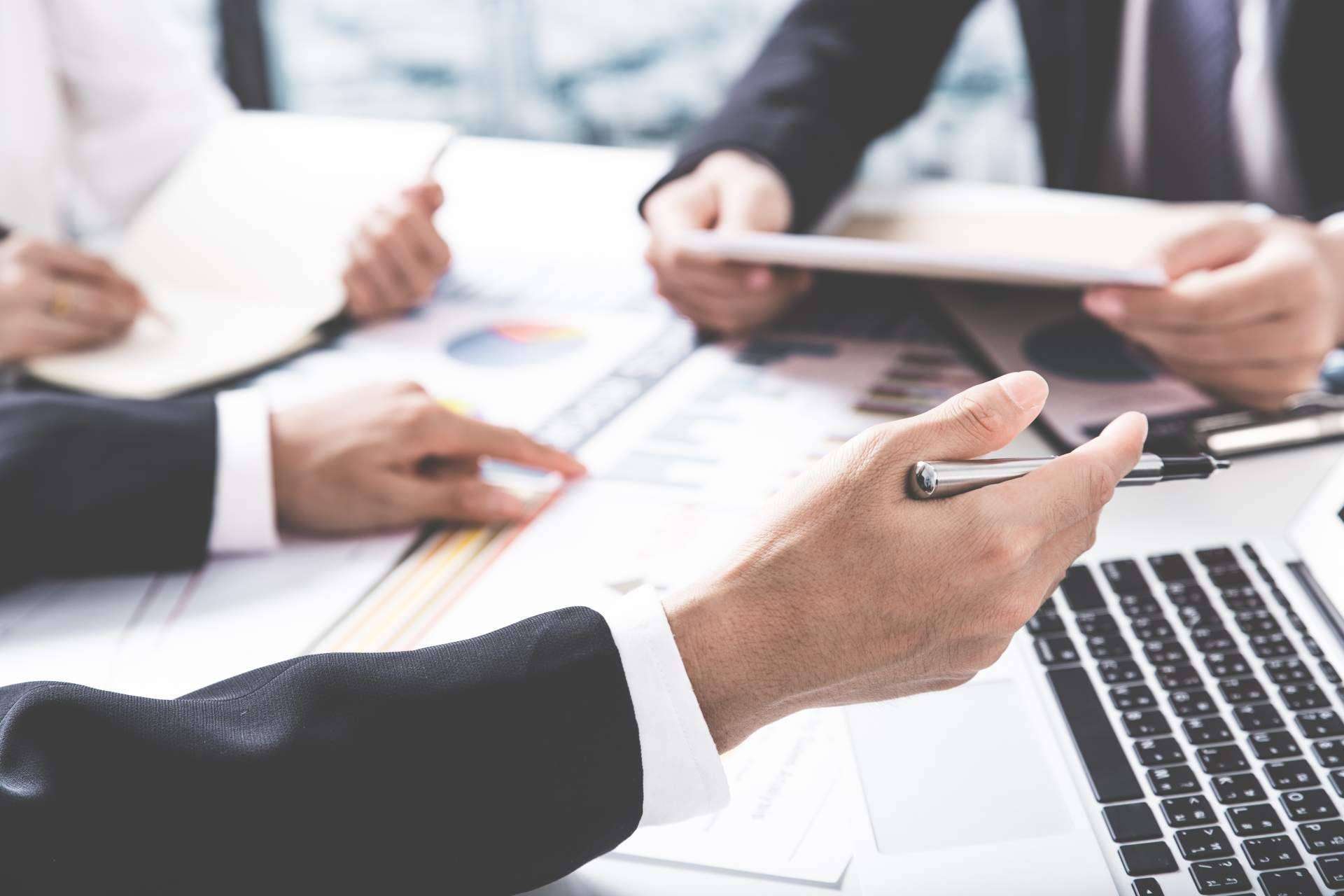 ¿Por qué es necesario contar con un asesor financiero?, por Finanfox