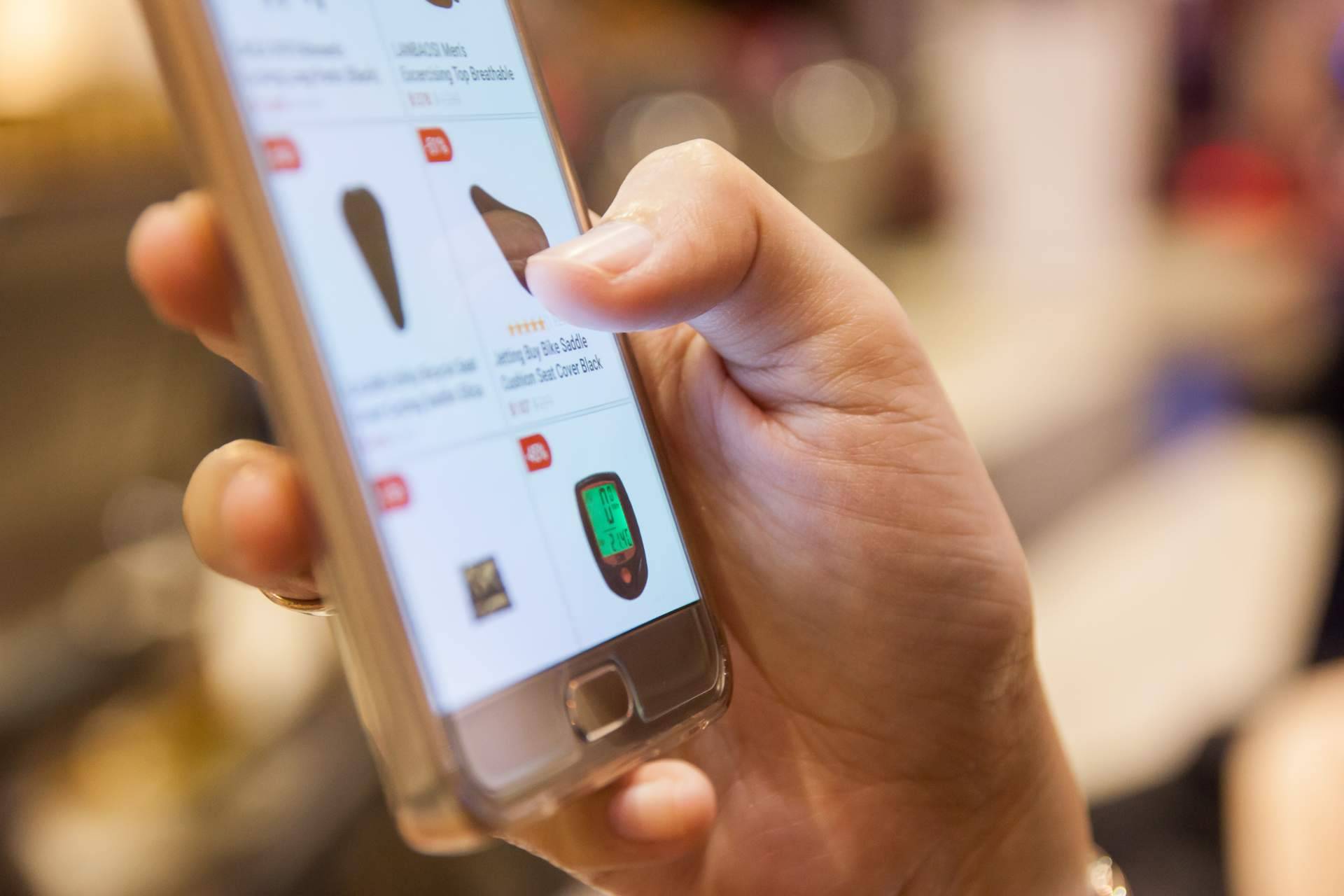 A de Ahorro, el centro comercial online con descuentos en las primeras marcas