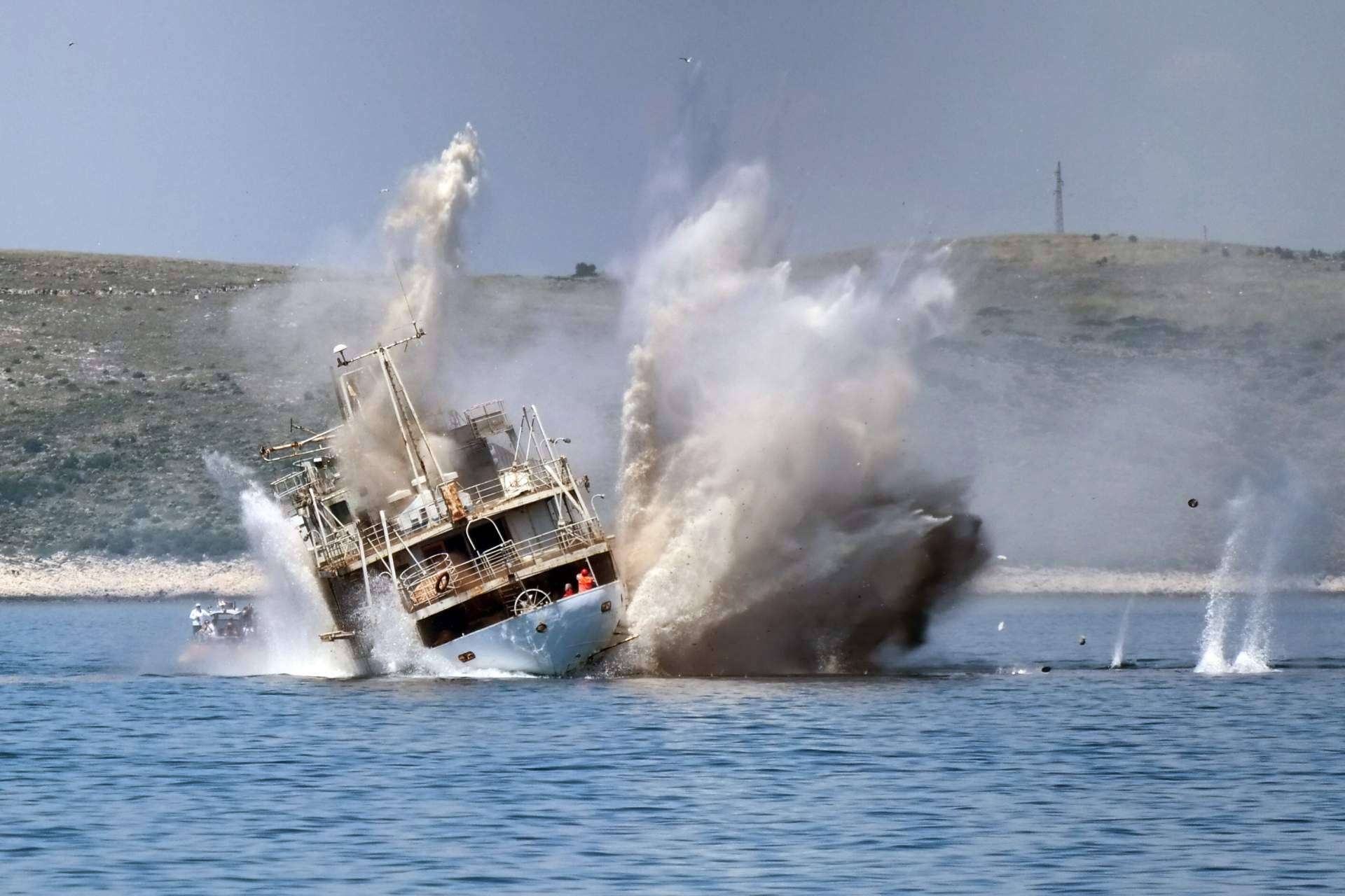 Un corredor de seguros especialista en seguros de barco con El Seguro de Mi Barco
