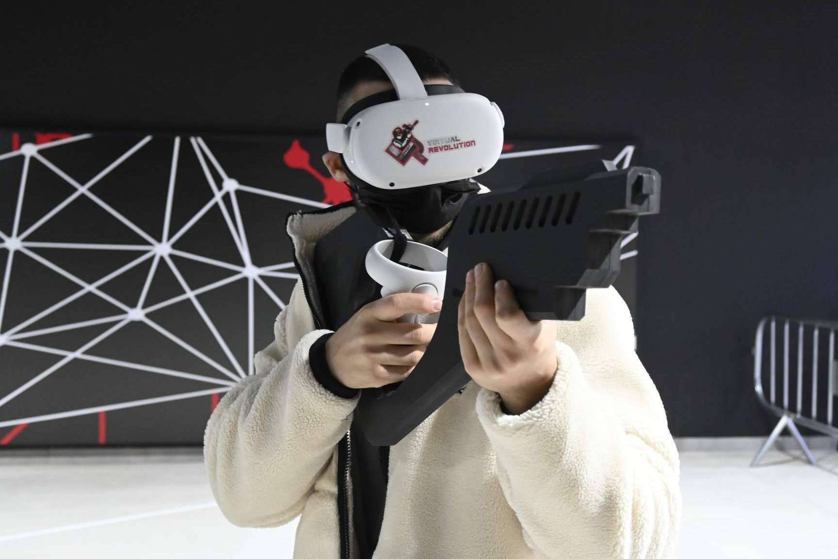 Experiencias de realidad virtual de última generación en Extremadura y Canarias de la mano de VR Airsoft
