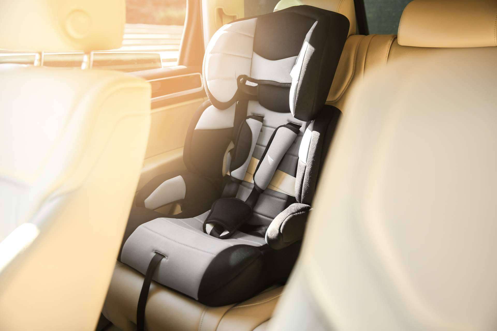¿Cómo elegir la silla del coche para un bebé?, por Rosa Roca