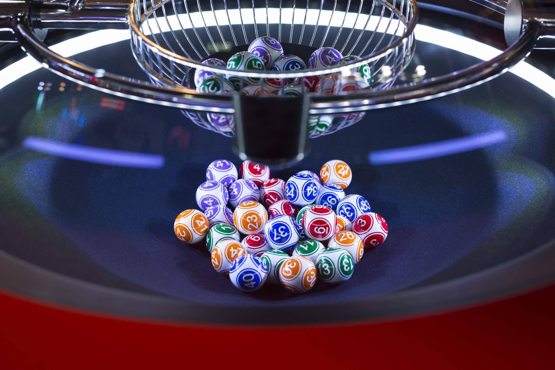 Gracias a los servicios de La Lotera, jugar a Euromillones online es una labor simple y sencilla
